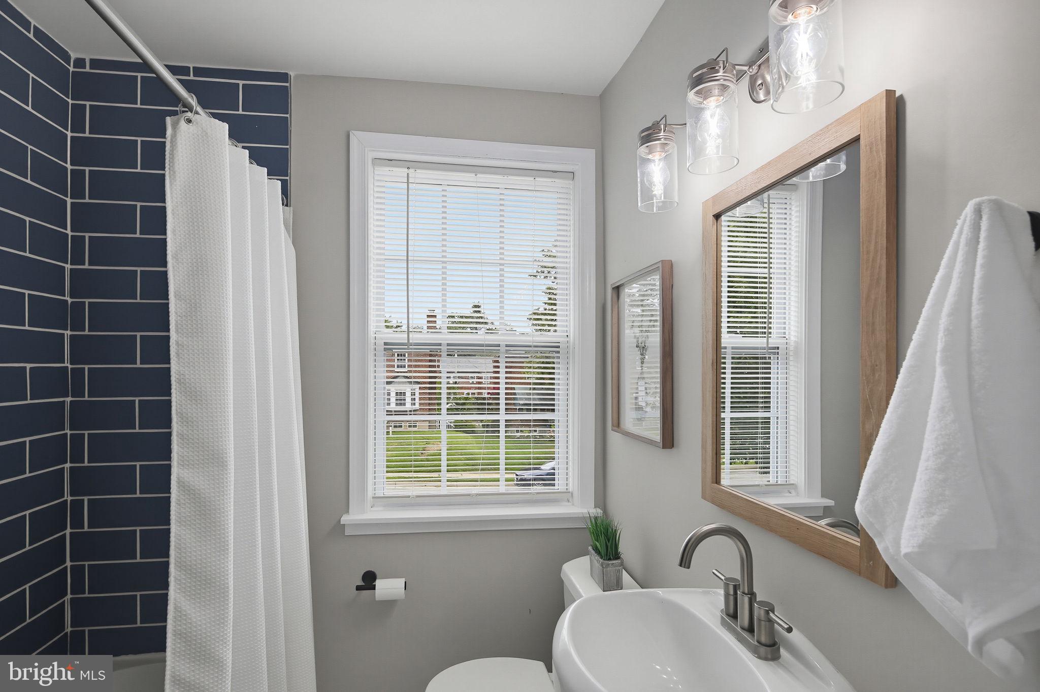 ACADEMY HEIGHTS - Residential