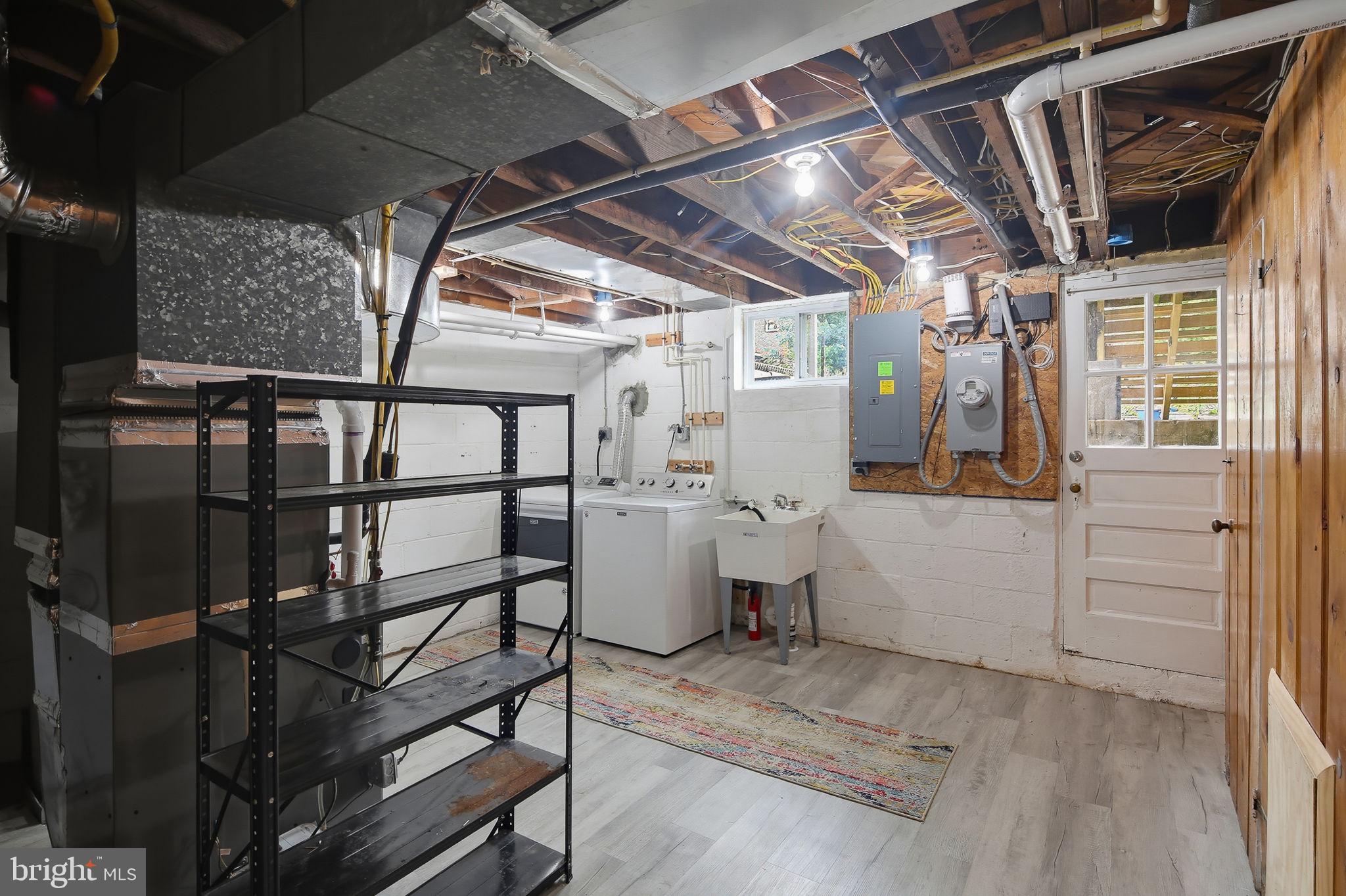 ACADEMY HEIGHTS - Residential