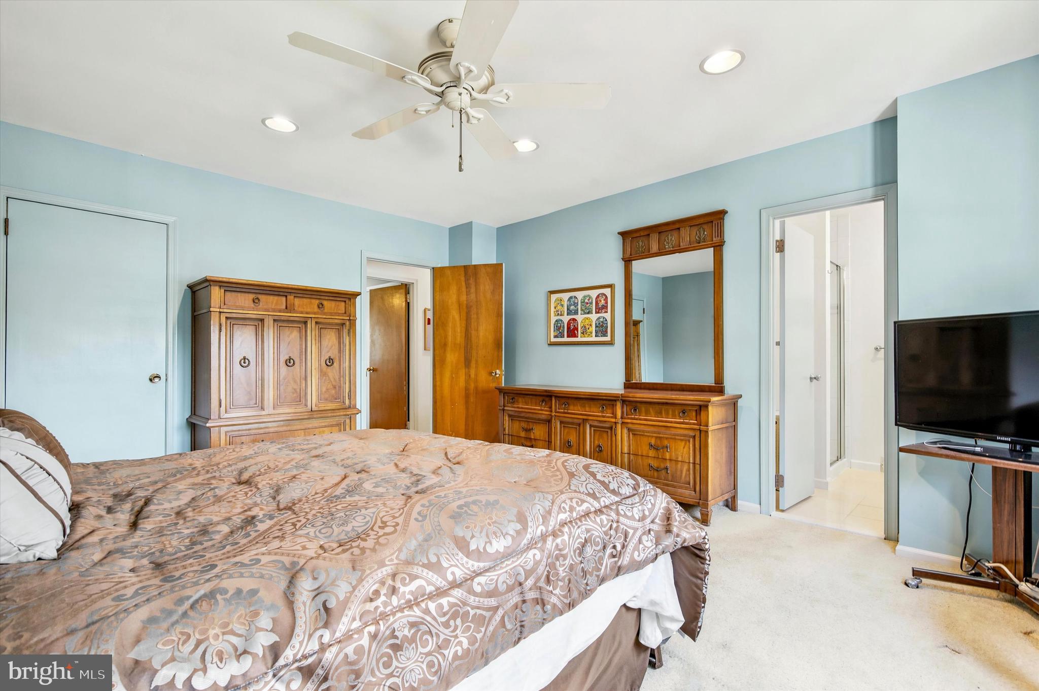 HUNTINGDON HOMES - Residential