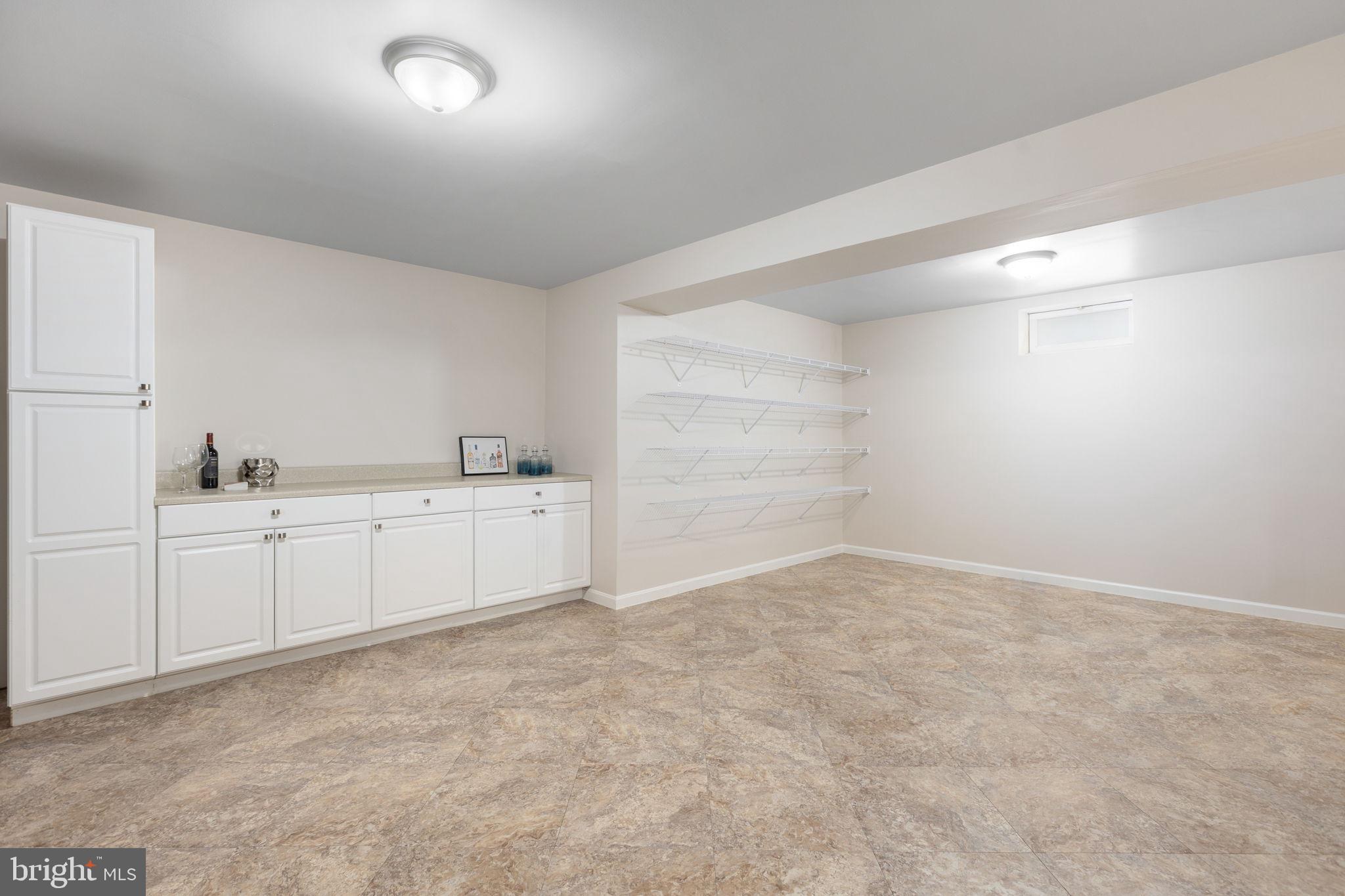 PIEDMONT MEWS - Residential