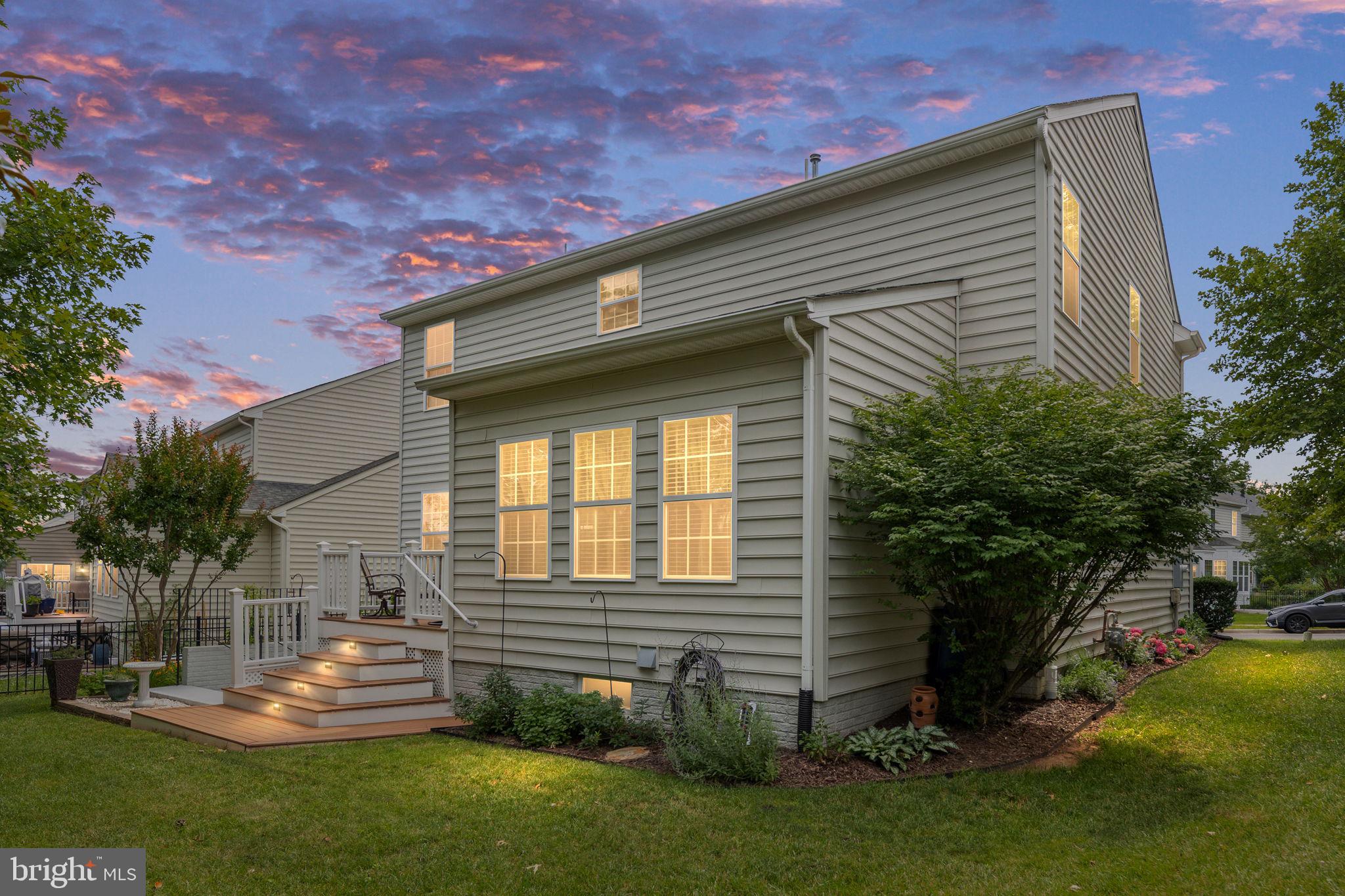 PIEDMONT MEWS - Residential