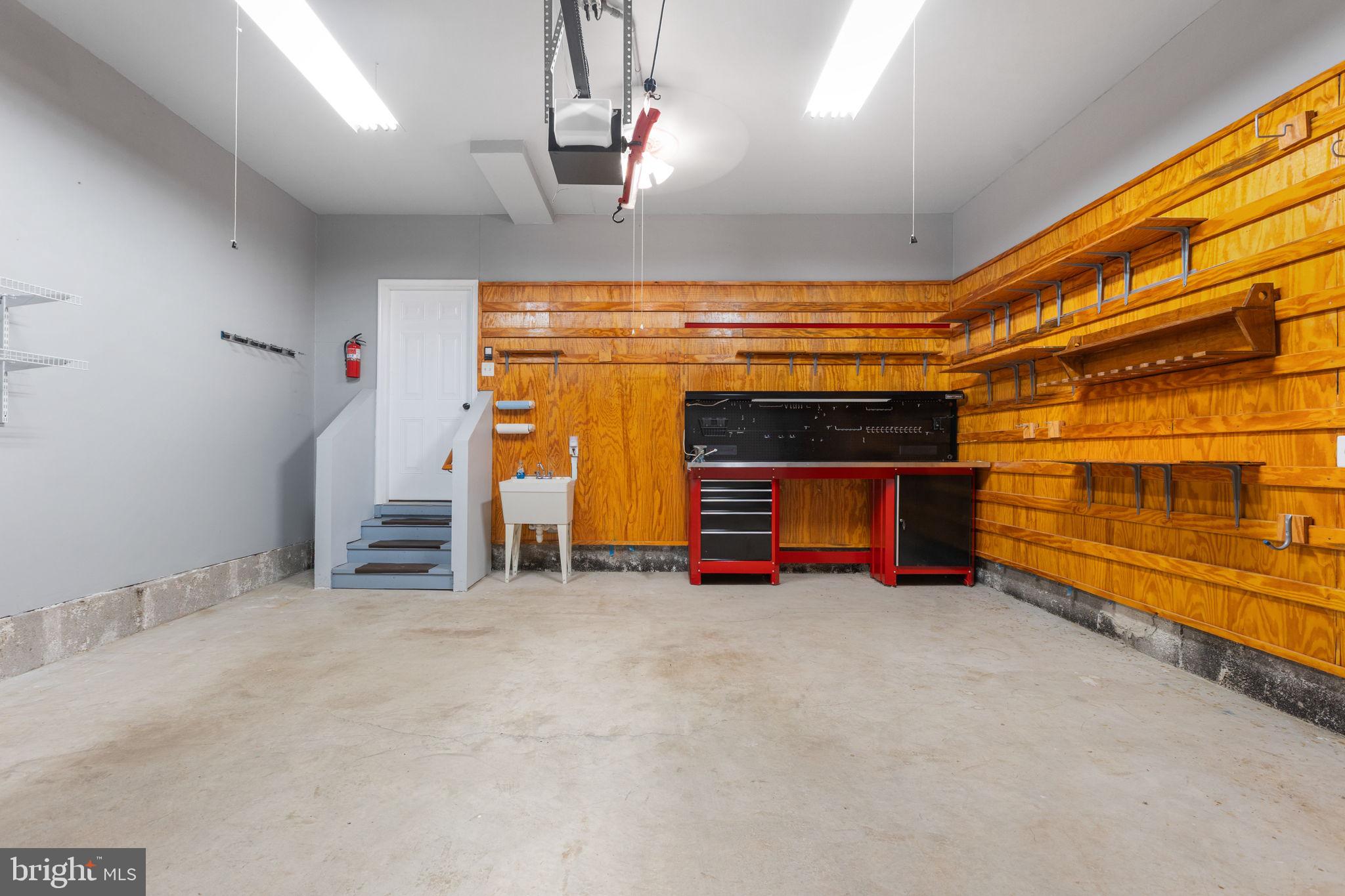 PIEDMONT MEWS - Residential