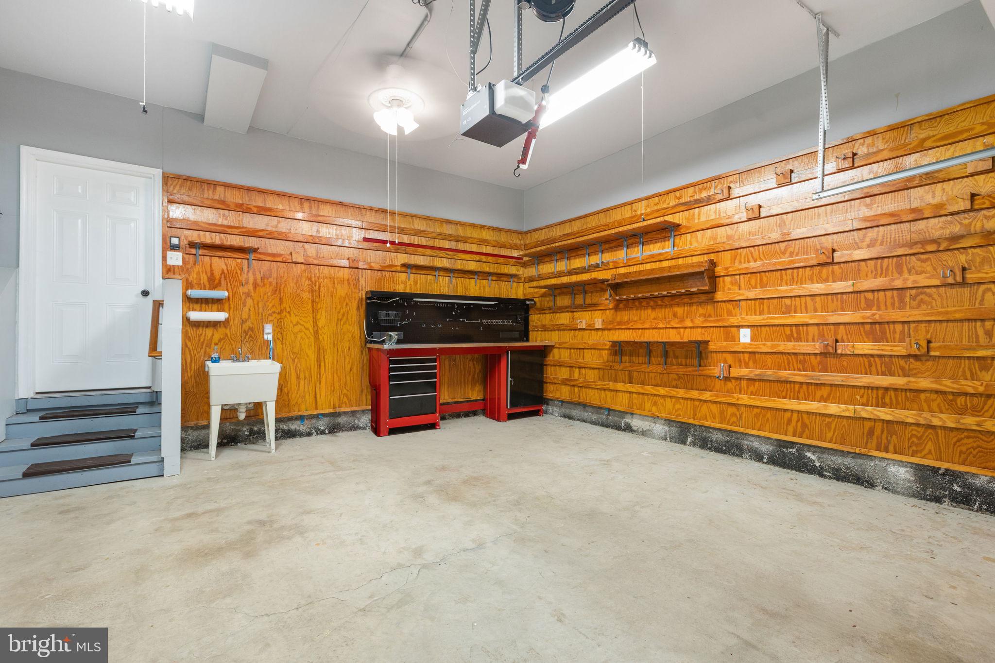 PIEDMONT MEWS - Residential