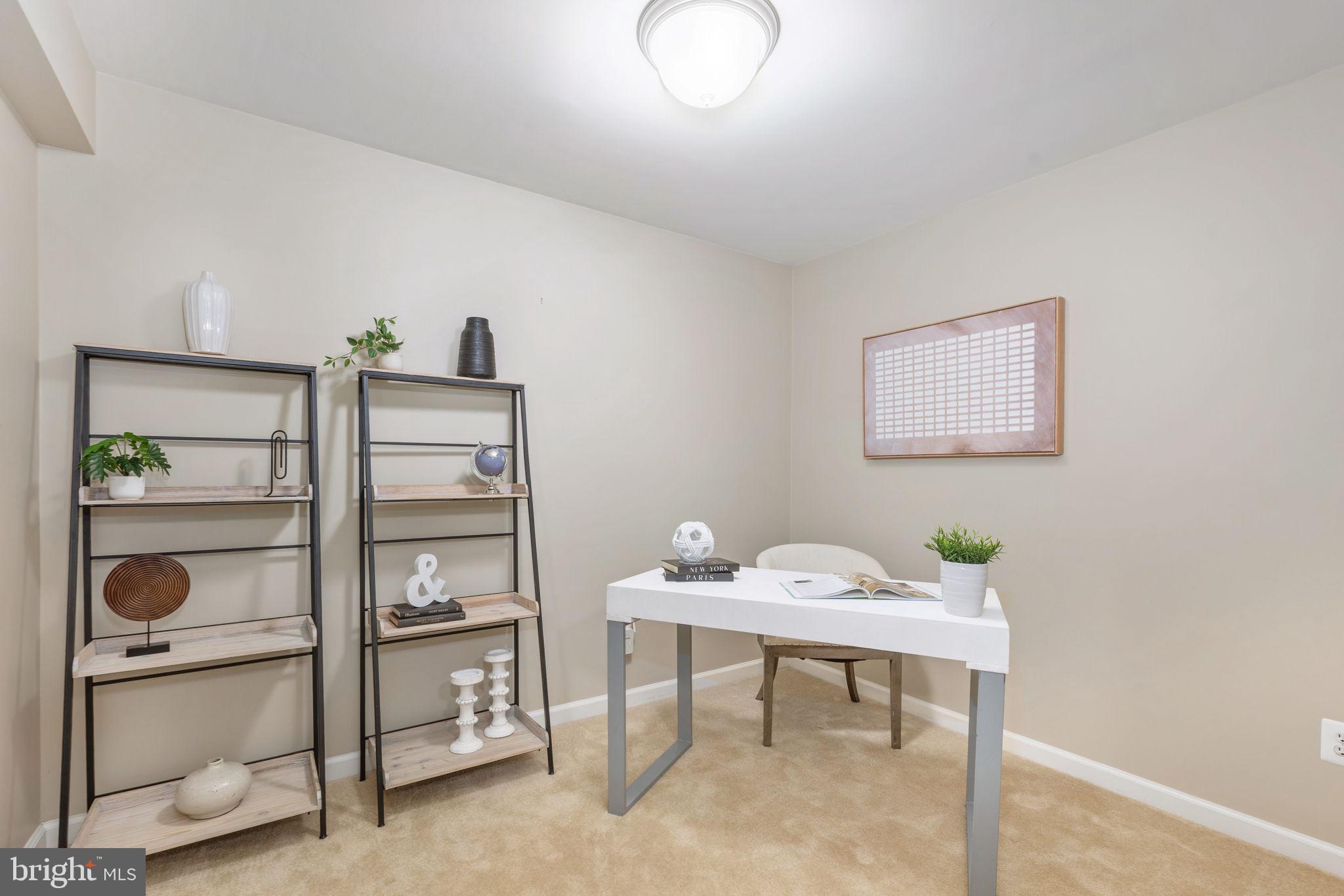 PIEDMONT MEWS - Residential