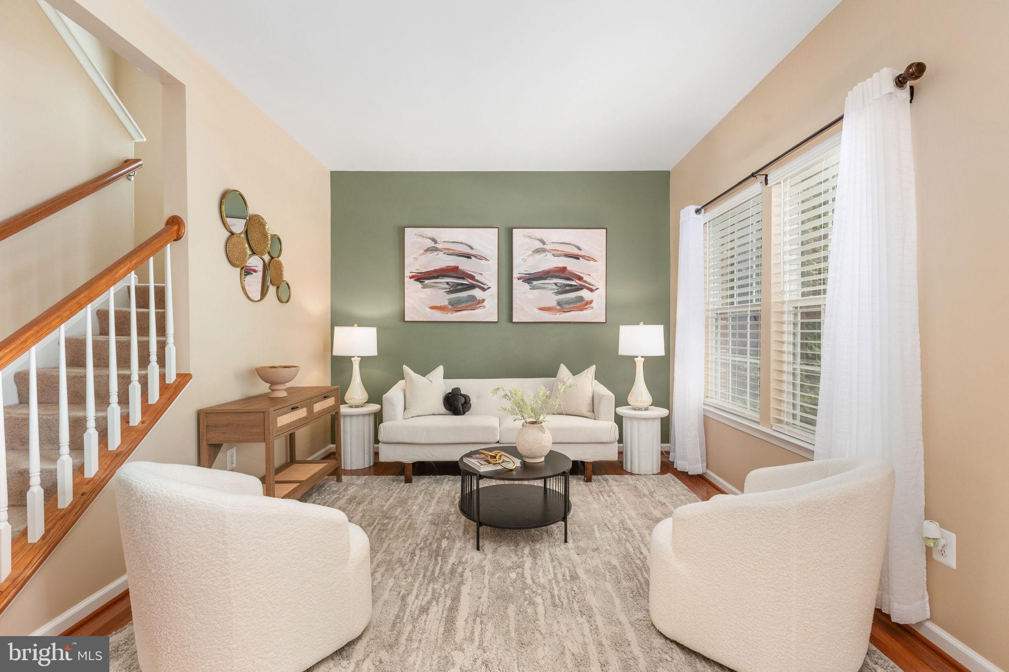 PIEDMONT MEWS - Residential