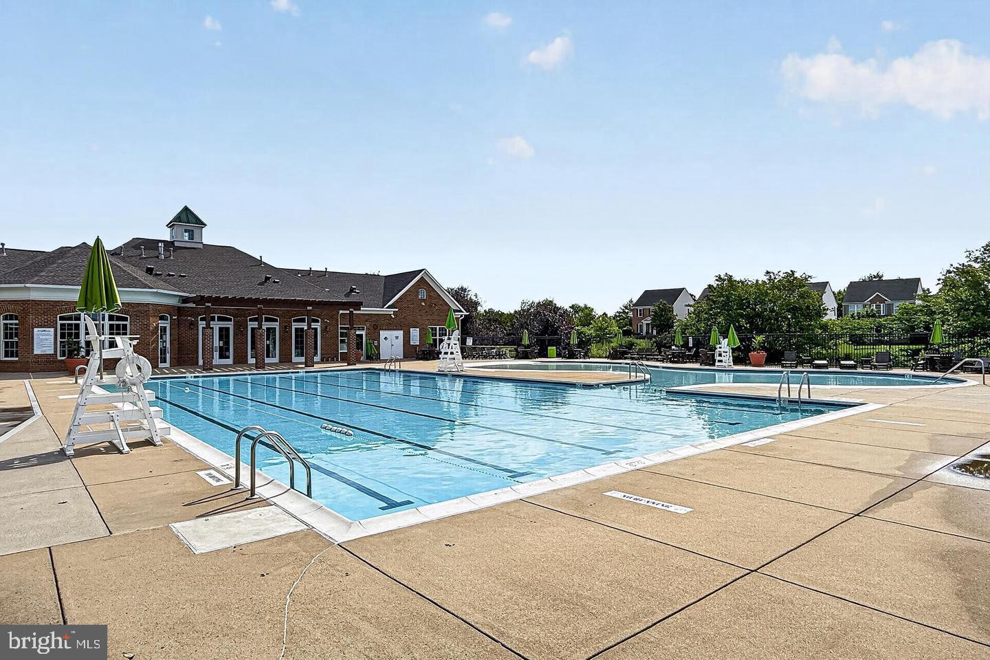 PIEDMONT MEWS - Residential