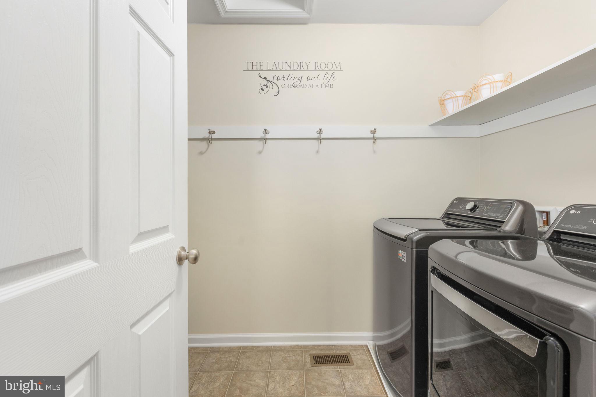PIEDMONT MEWS - Residential