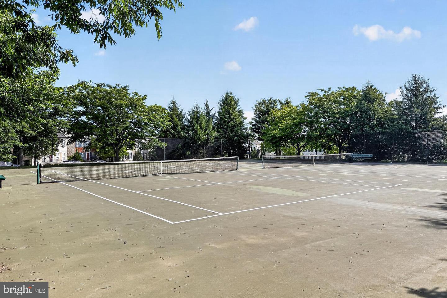 PIEDMONT MEWS - Residential