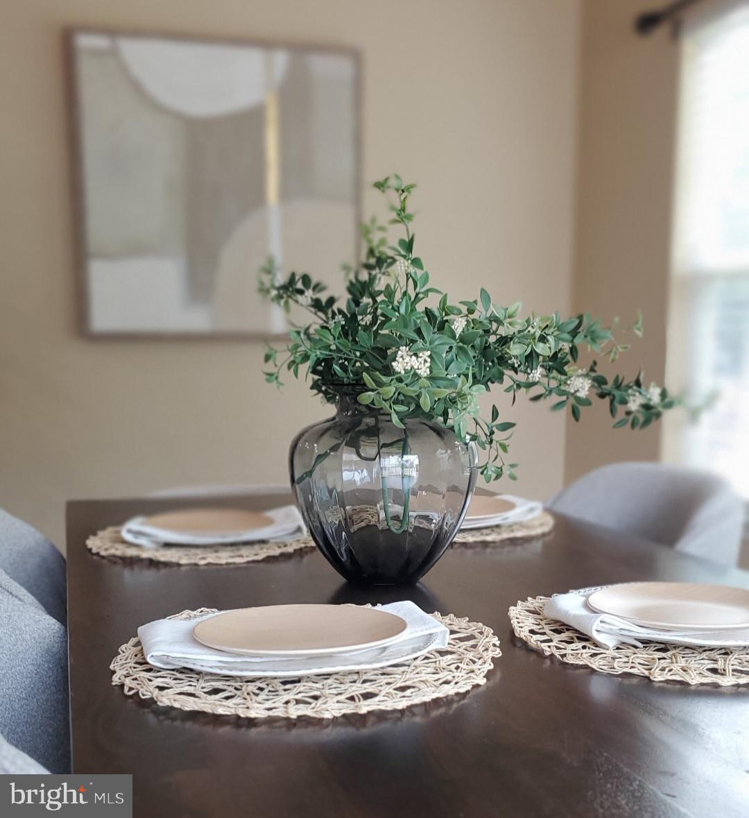 PIEDMONT MEWS - Residential