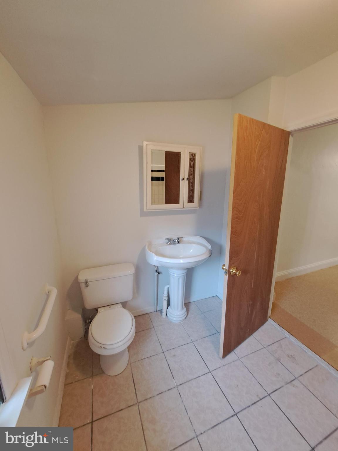 KENSINGTON - Residential Lease