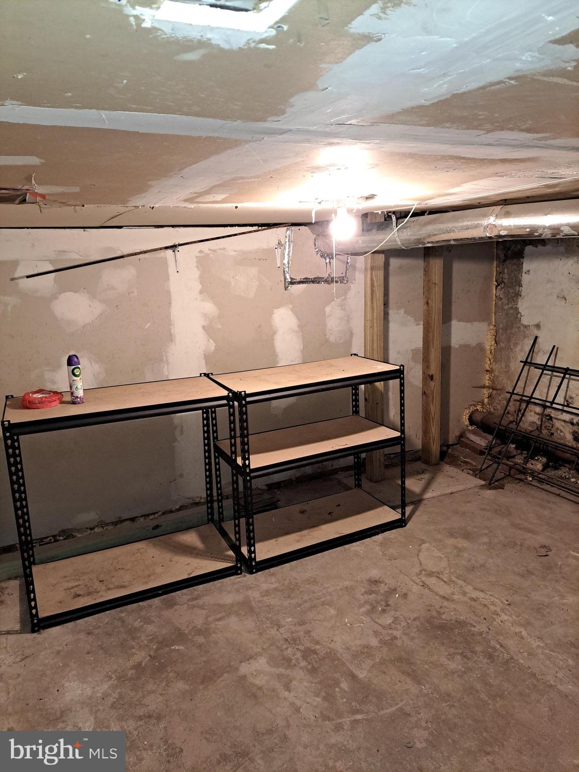 KENSINGTON - Residential Lease