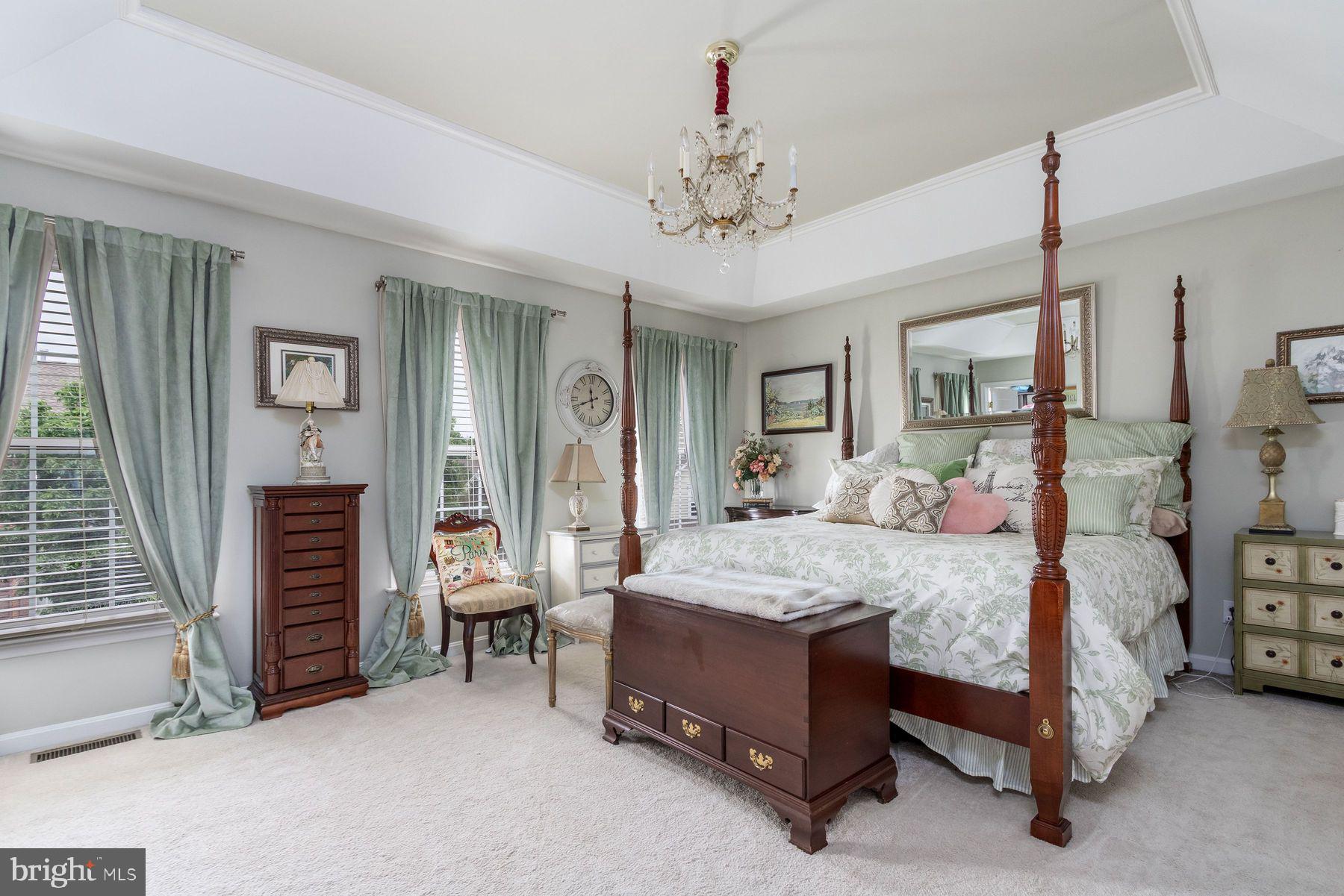 DOYLESTOWN STATION - Residential