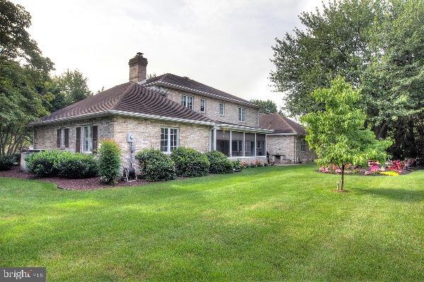 SCHOOL LANE HILLS - Residential