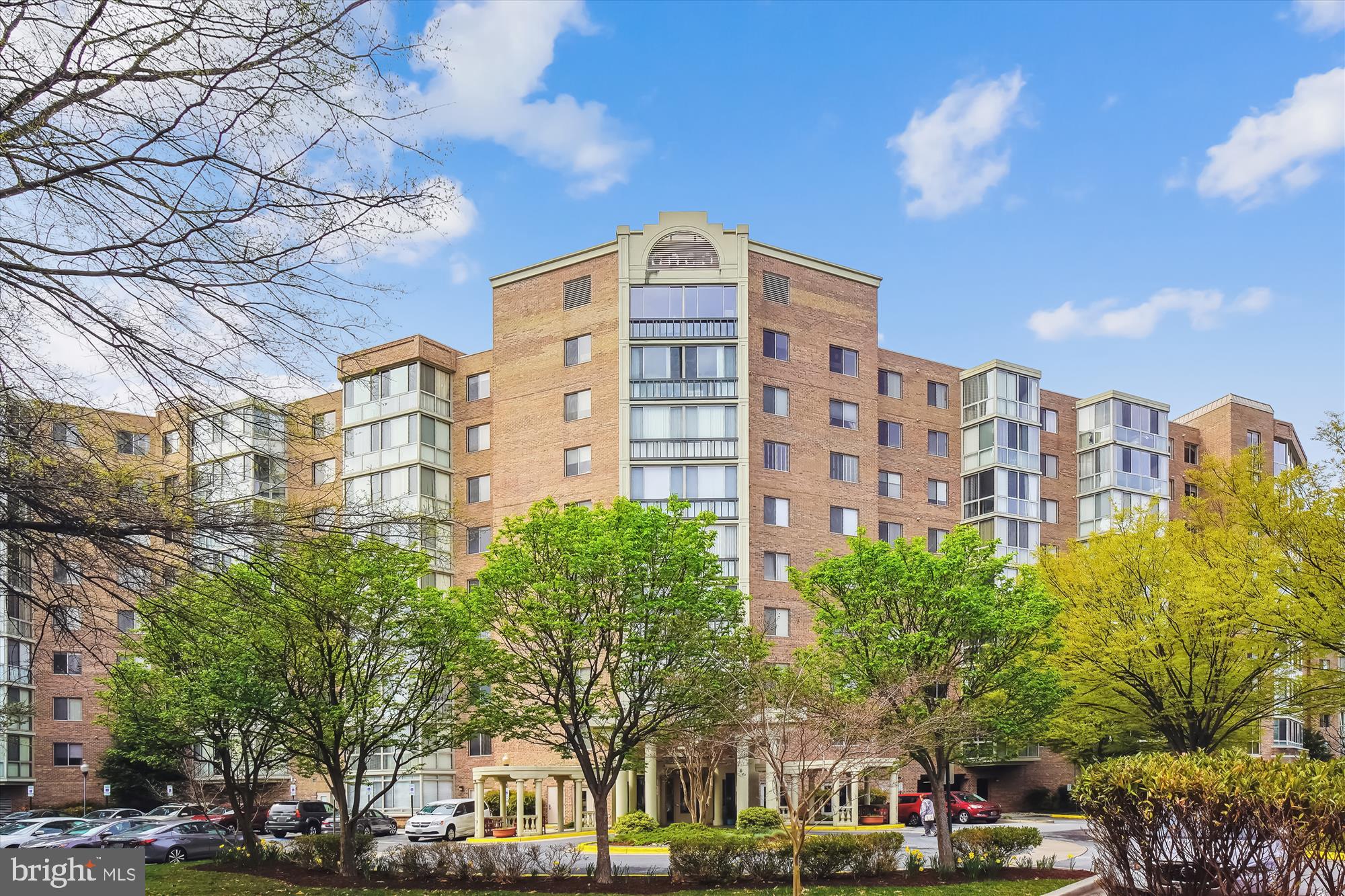 LEISURE WORLD - Residential