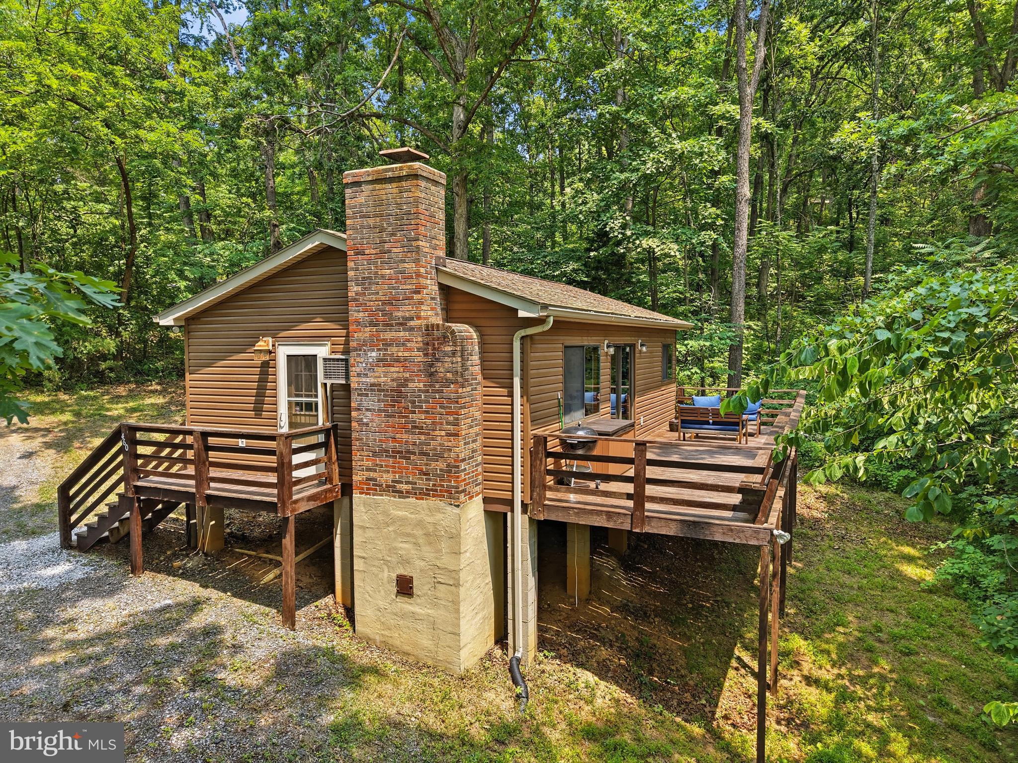 BUCK HILL DEVELOPMENT - Residential