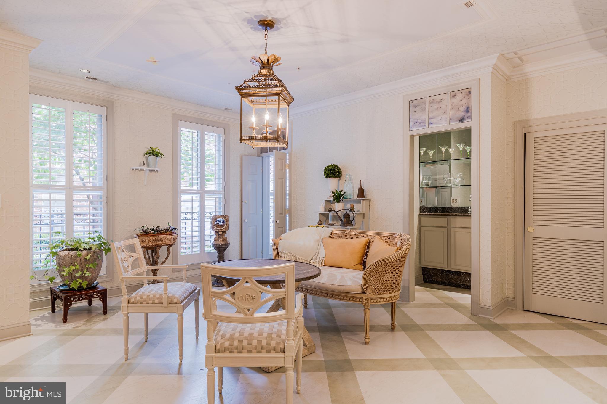 NORTH SHORE - Residential