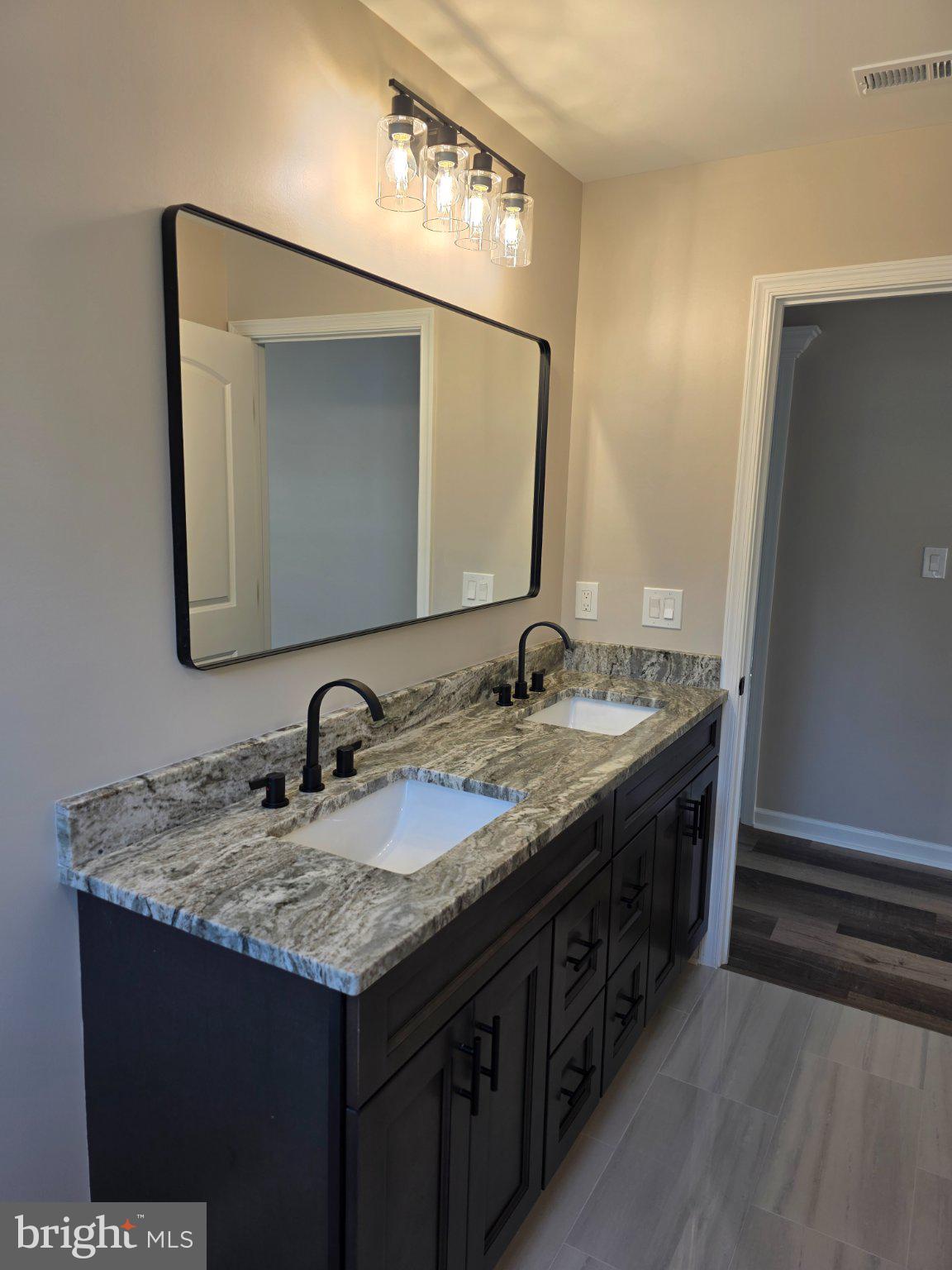 LINCONIA PARK - Residential