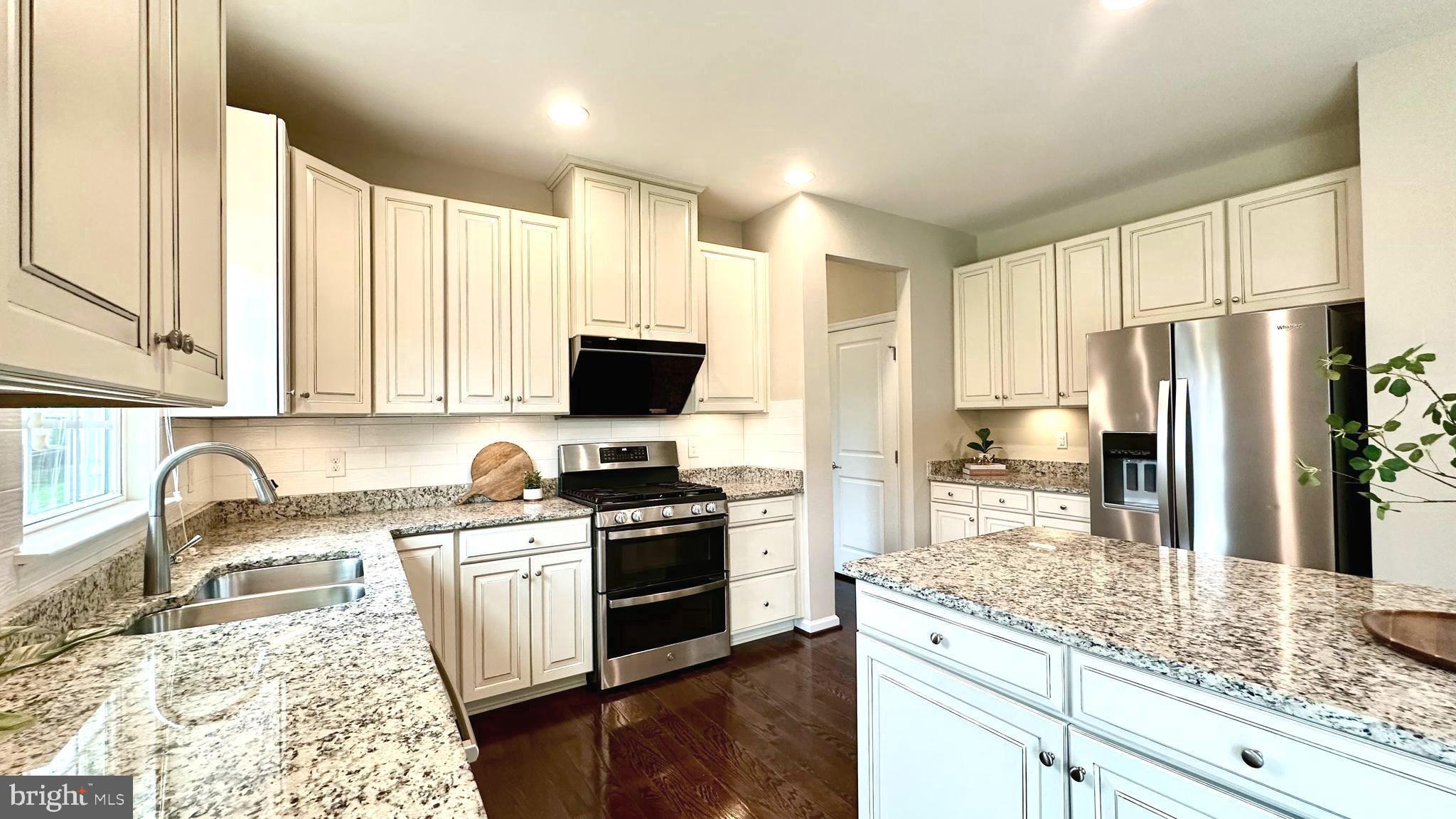 BELMONT ESTATES - Residential