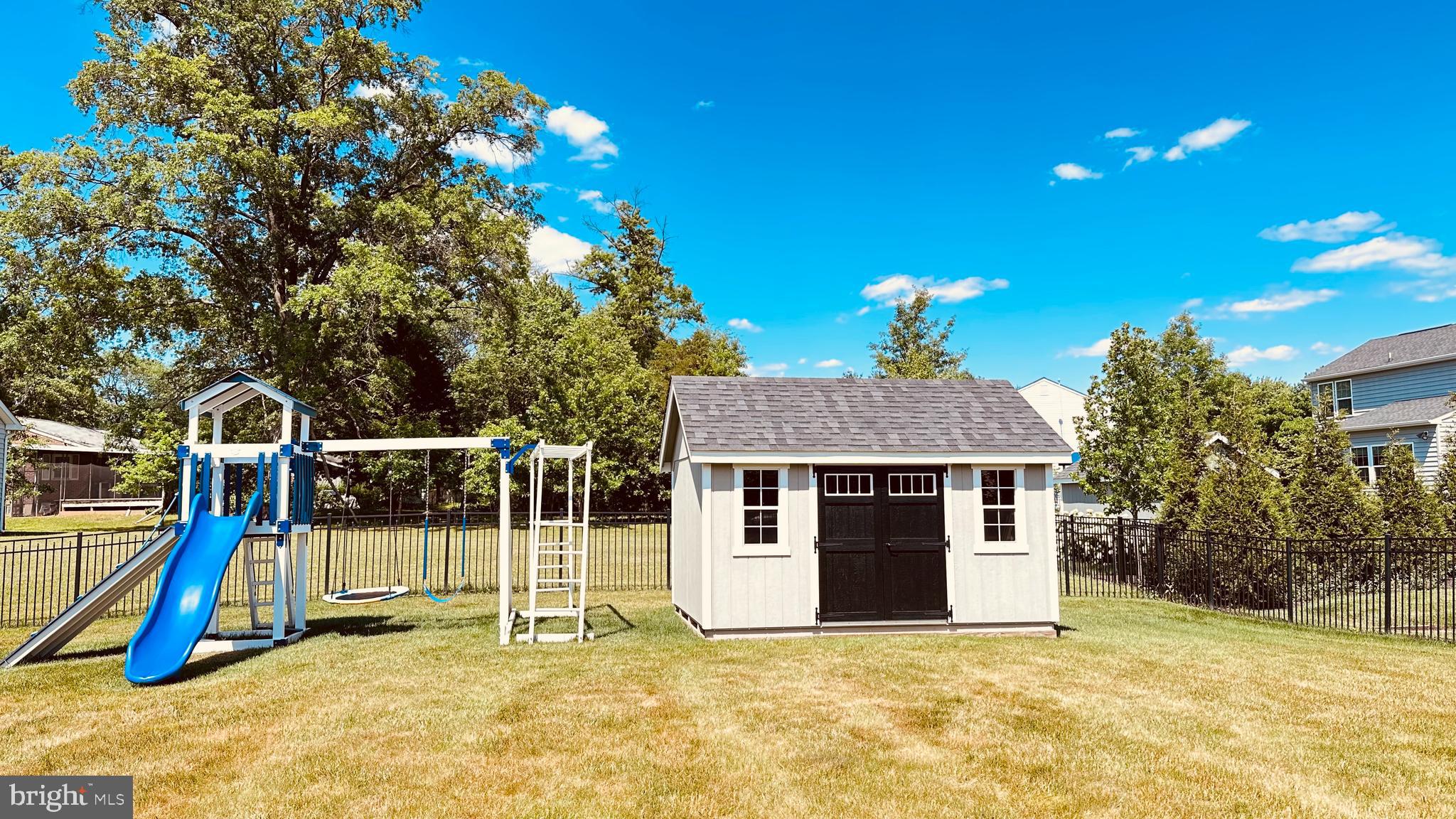 BELMONT ESTATES - Residential