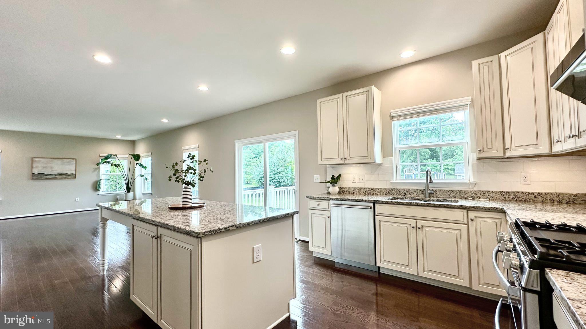 BELMONT ESTATES - Residential