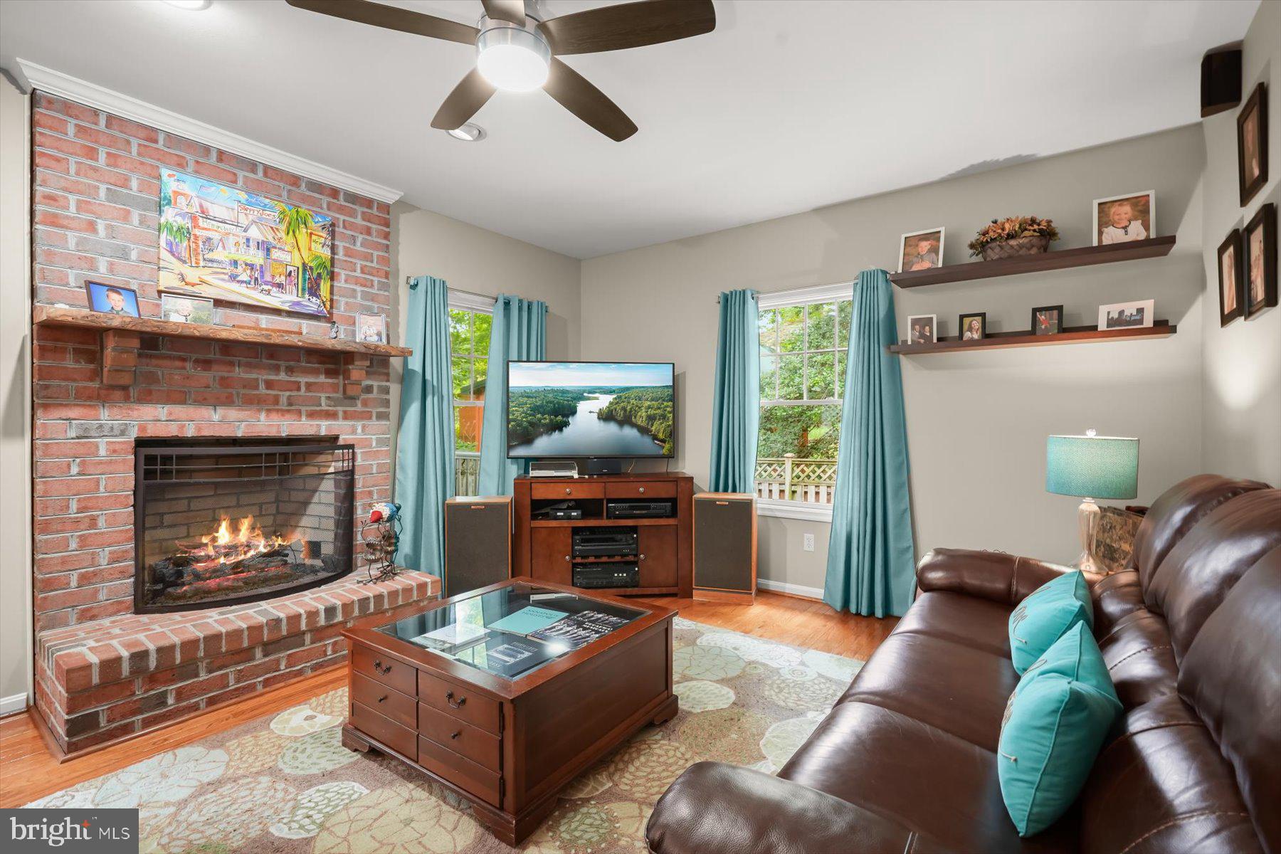 ANNAPOLIS ROADS - Residential