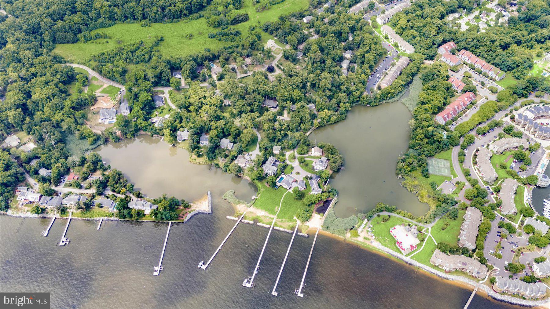 ANNAPOLIS ROADS - Residential