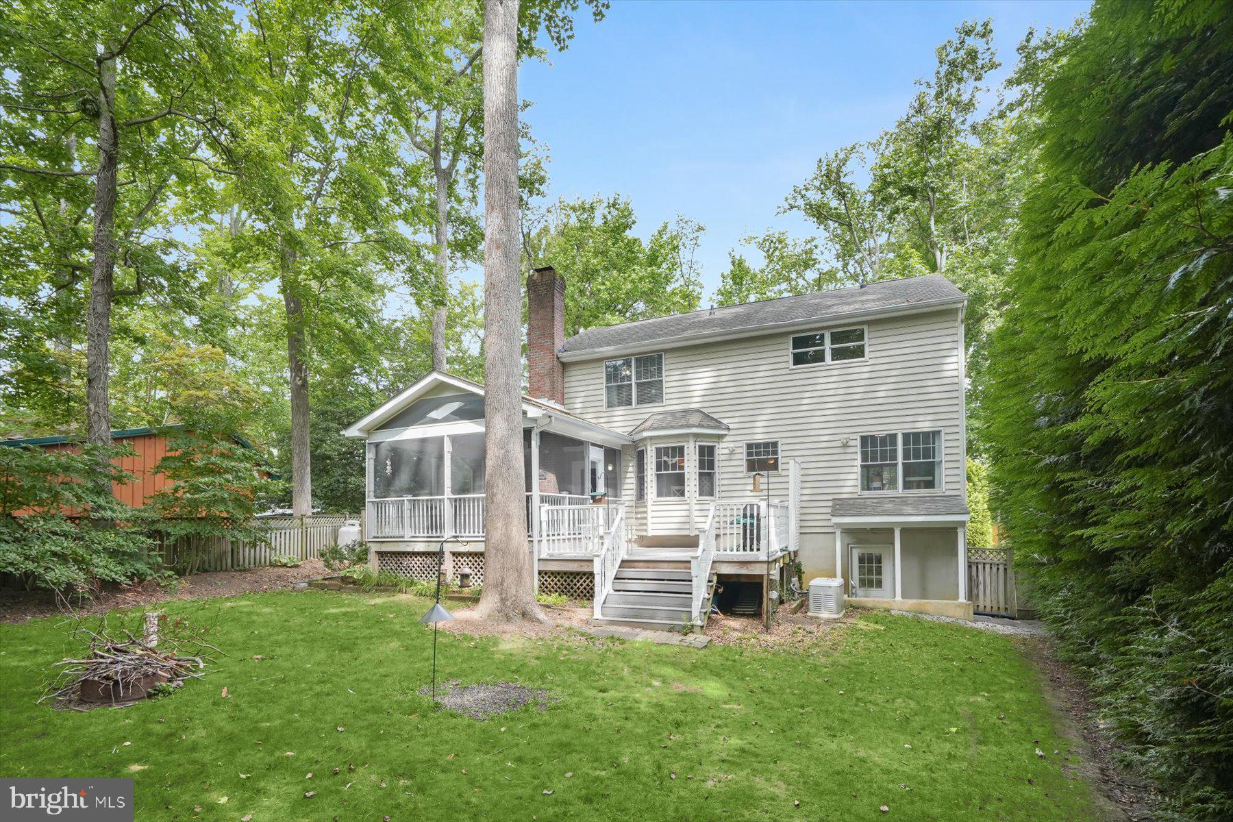 ANNAPOLIS ROADS - Residential