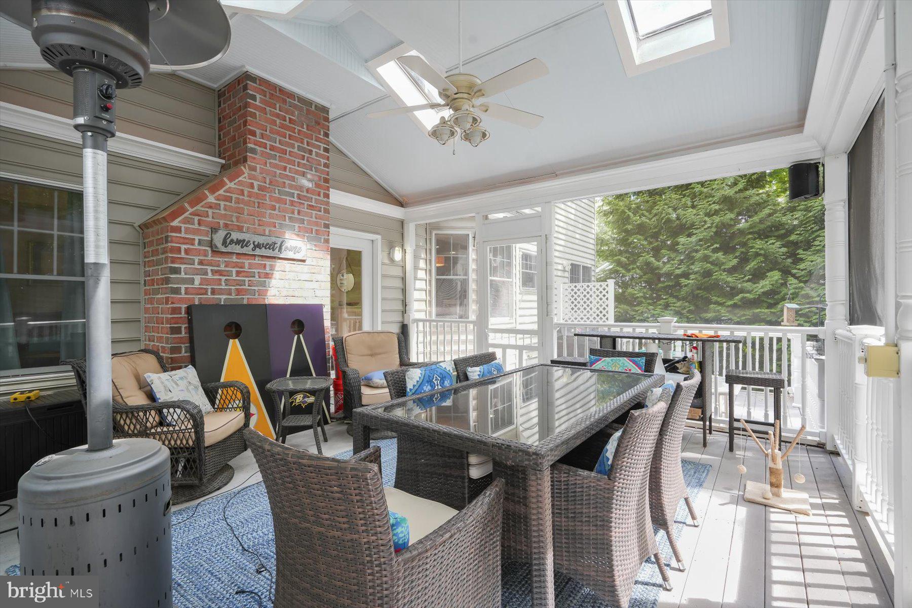 ANNAPOLIS ROADS - Residential