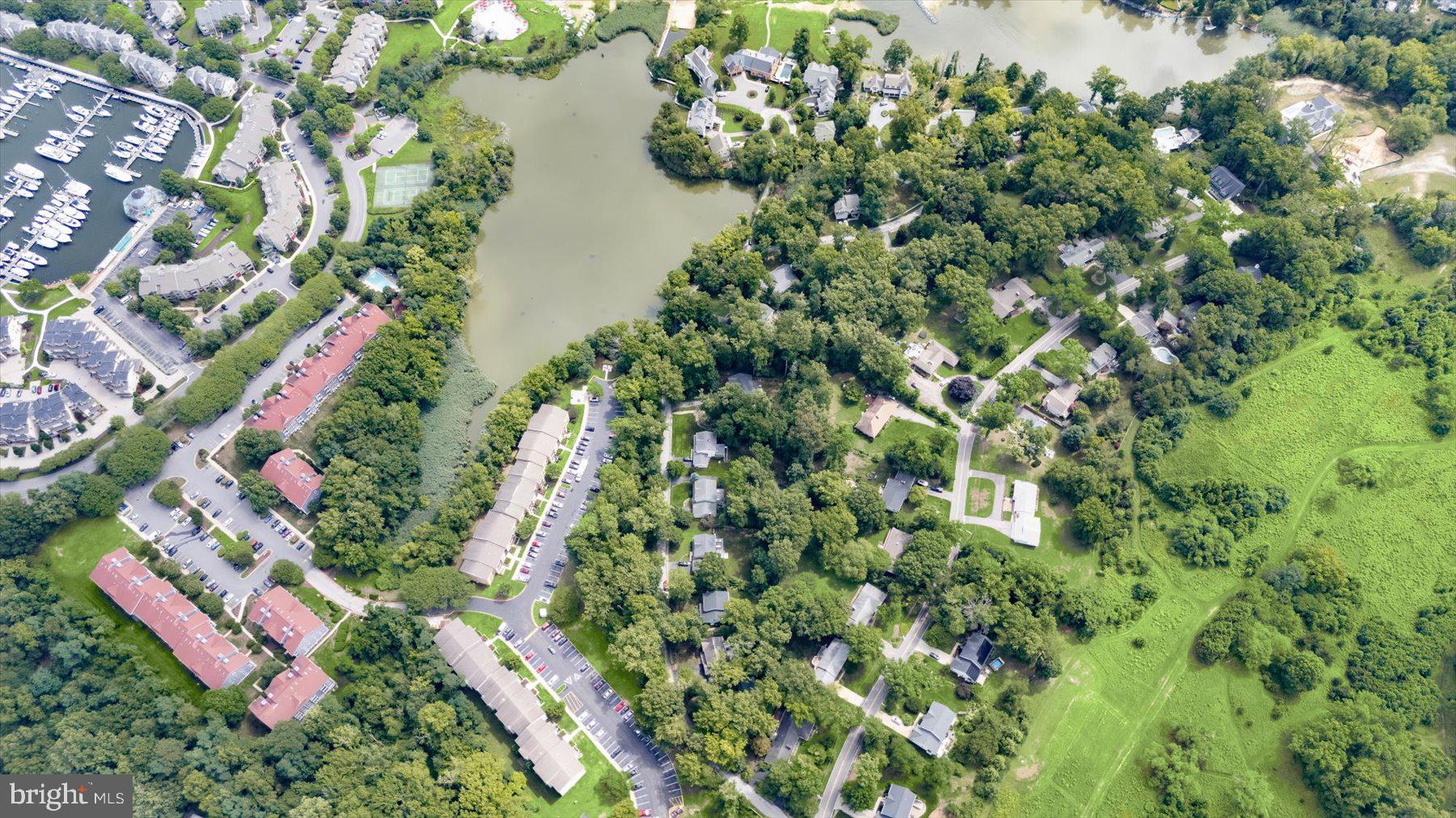 ANNAPOLIS ROADS - Residential