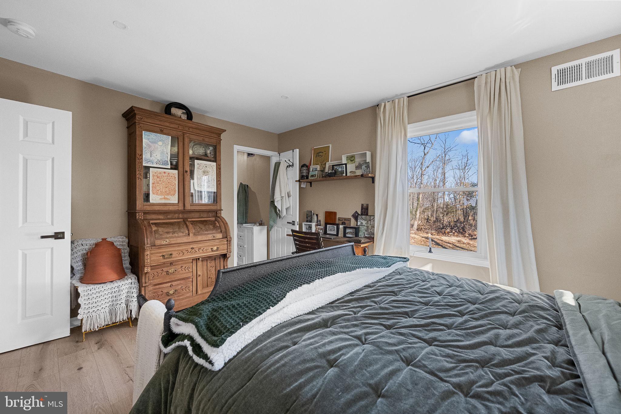 BULL RUN MOUNTAIN ESTATE - Residential