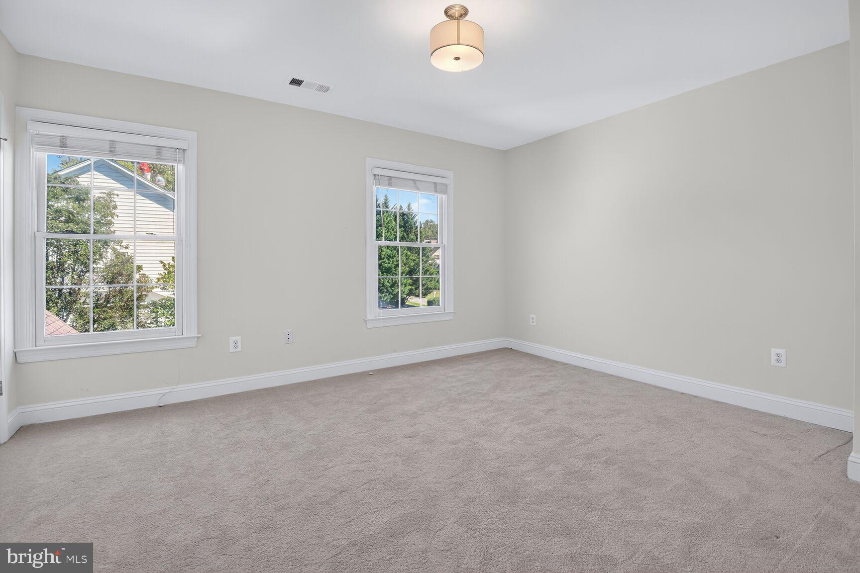 POTOMAC OUTSIDE - Residential