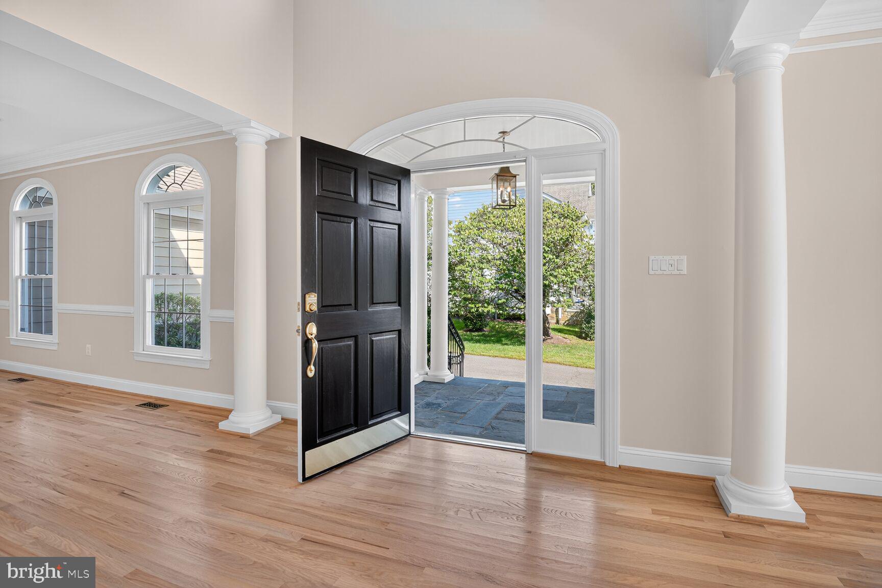 POTOMAC OUTSIDE - Residential