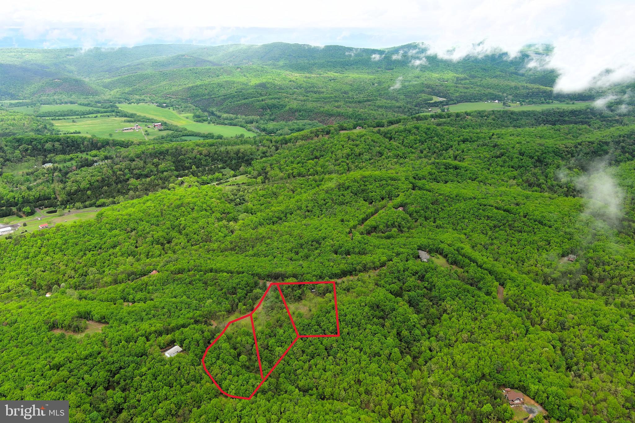 CRYSTAL VALLEY ESTATES - Land