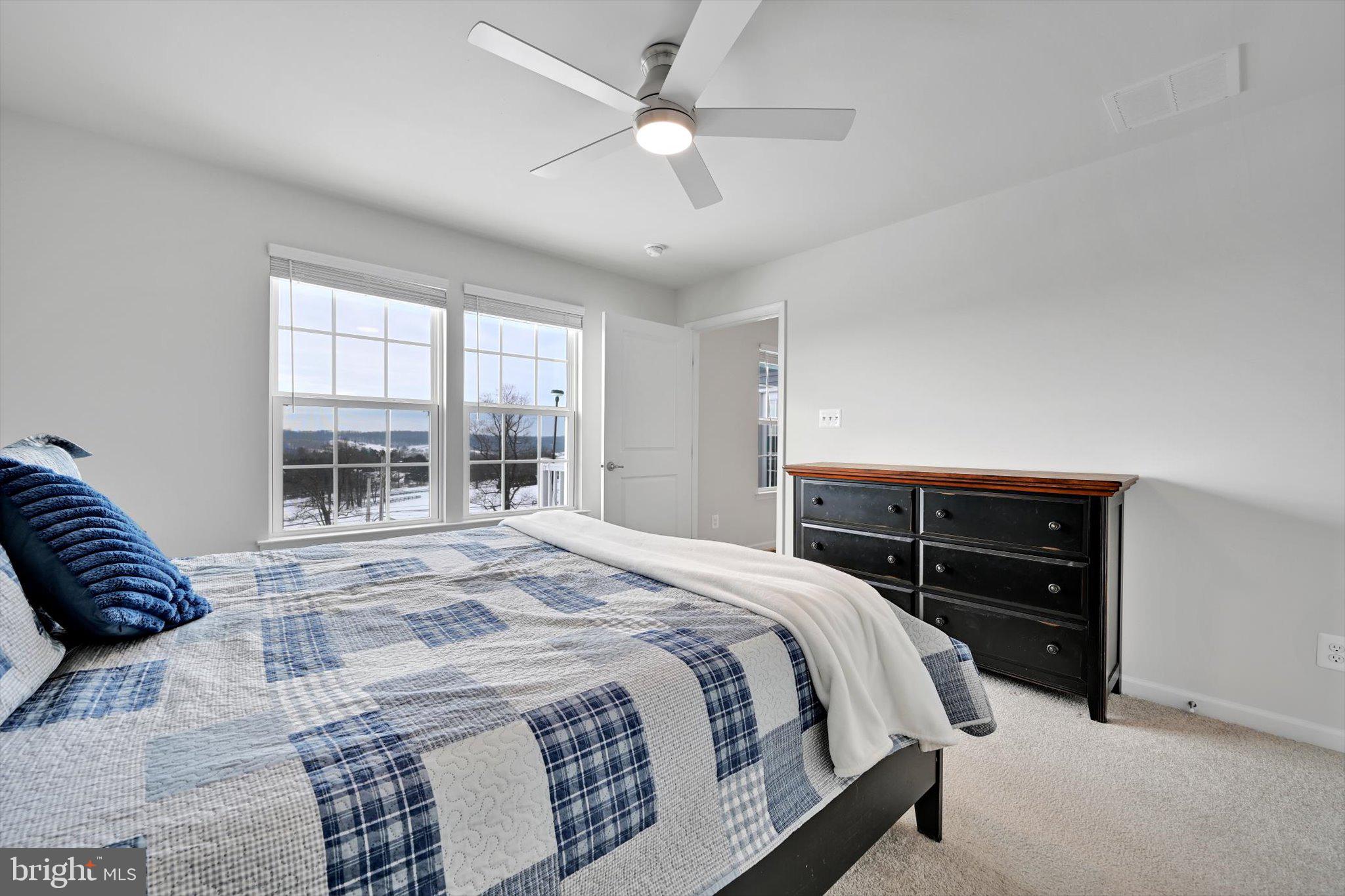 APPLEWOOD - Residential