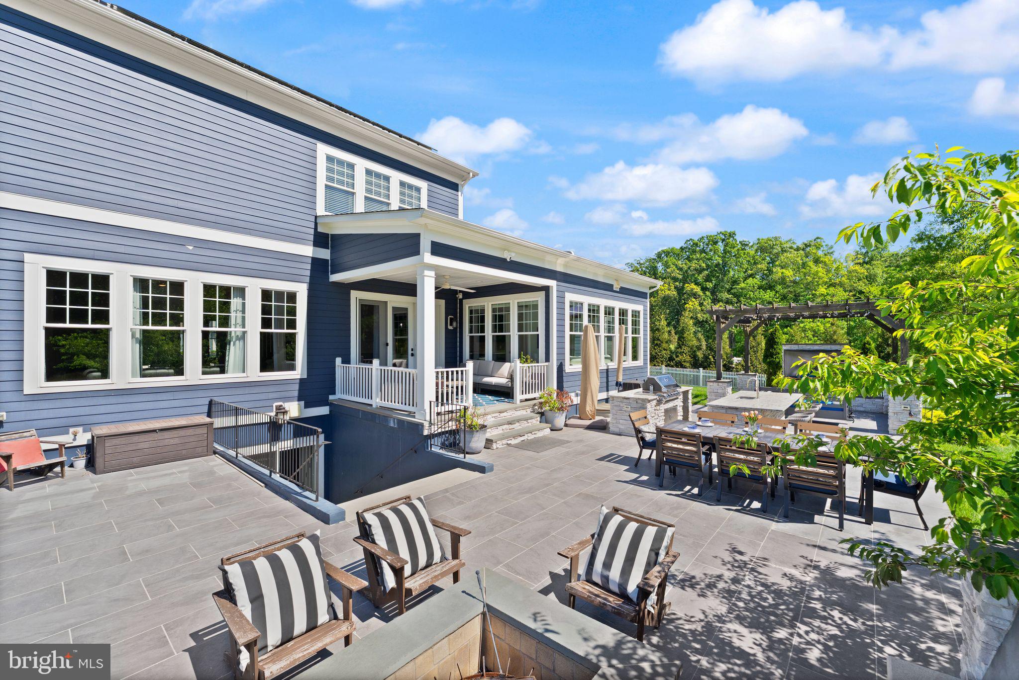 GREENS SOUTH AT WILLOWSF - Residential