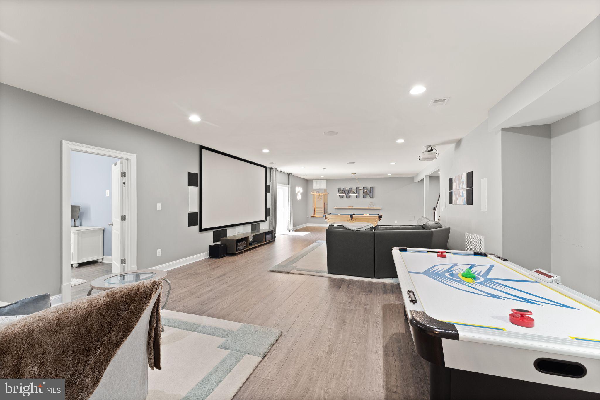 GREENS SOUTH AT WILLOWSF - Residential