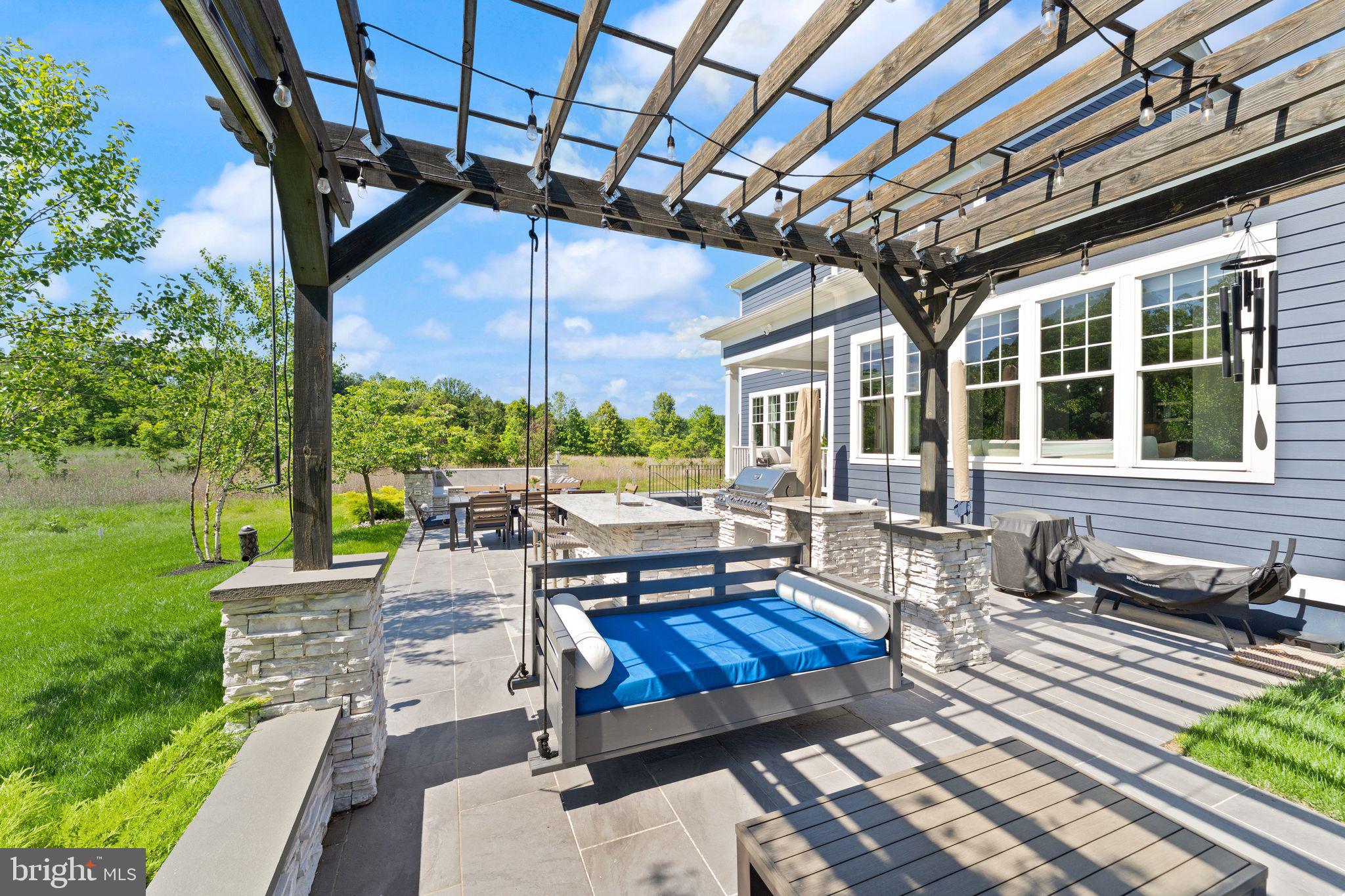 GREENS SOUTH AT WILLOWSF - Residential