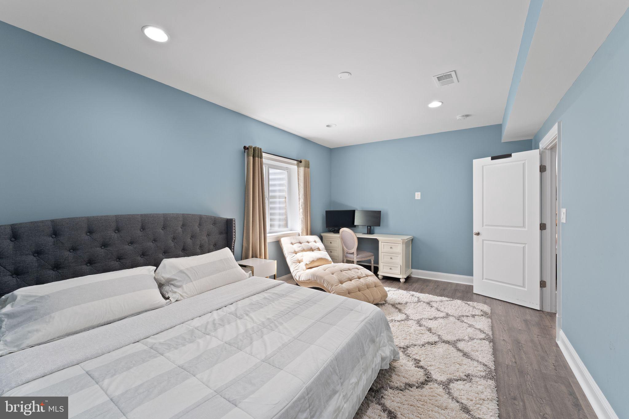 GREENS SOUTH AT WILLOWSF - Residential