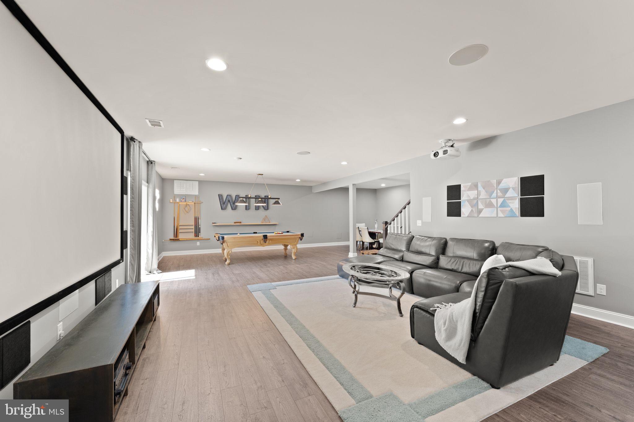 GREENS SOUTH AT WILLOWSF - Residential