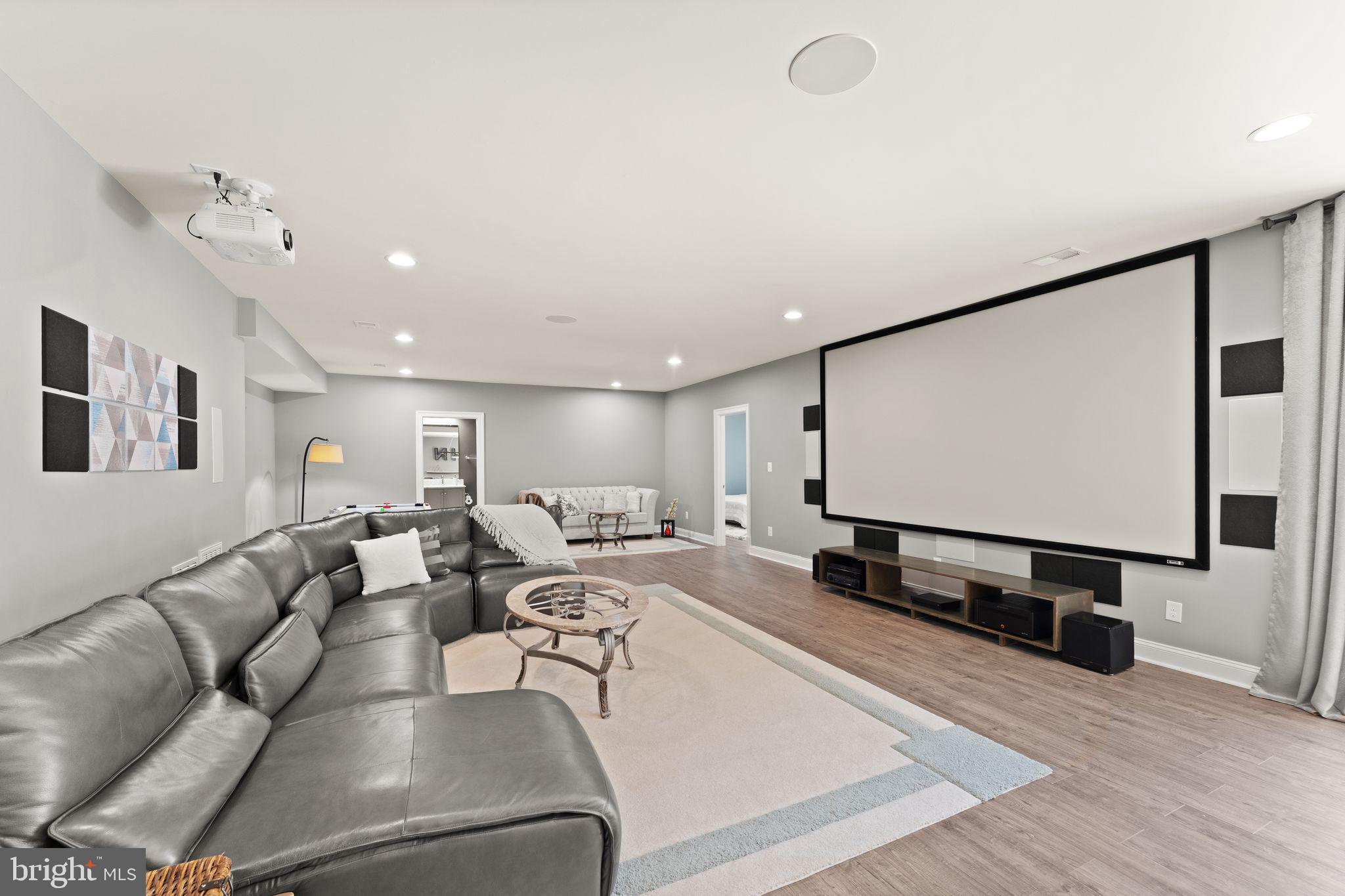 GREENS SOUTH AT WILLOWSF - Residential