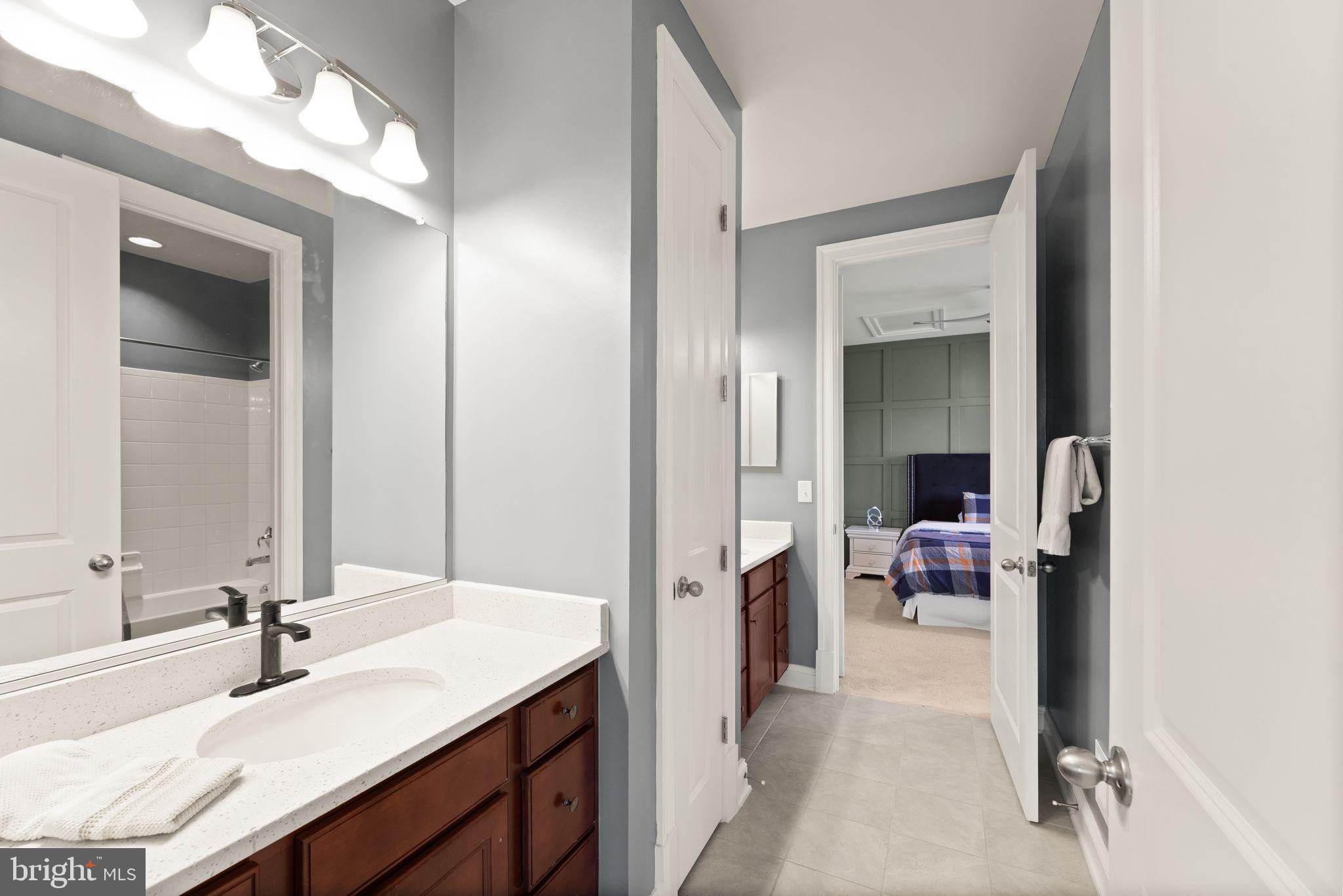 GREENS SOUTH AT WILLOWSF - Residential