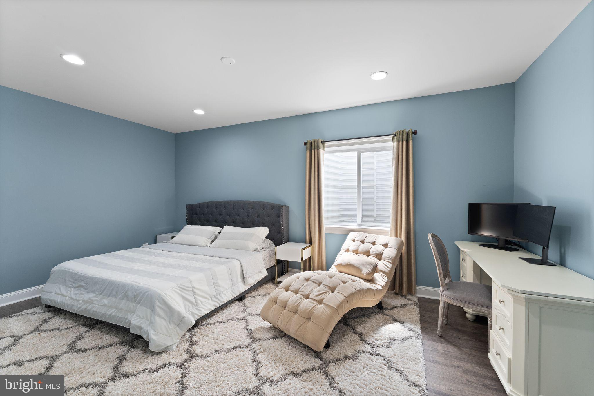 GREENS SOUTH AT WILLOWSF - Residential