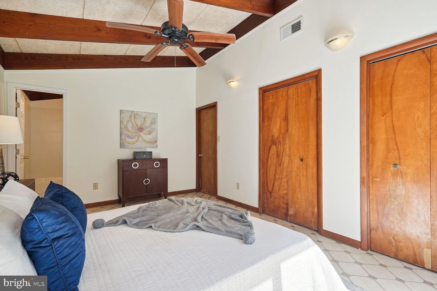 WALNUT ACRES - Residential