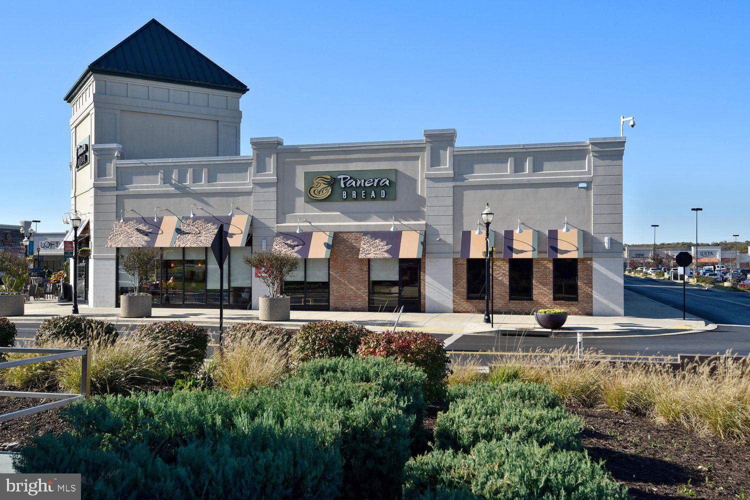 FOUR SEASONS ESTATES - Residential