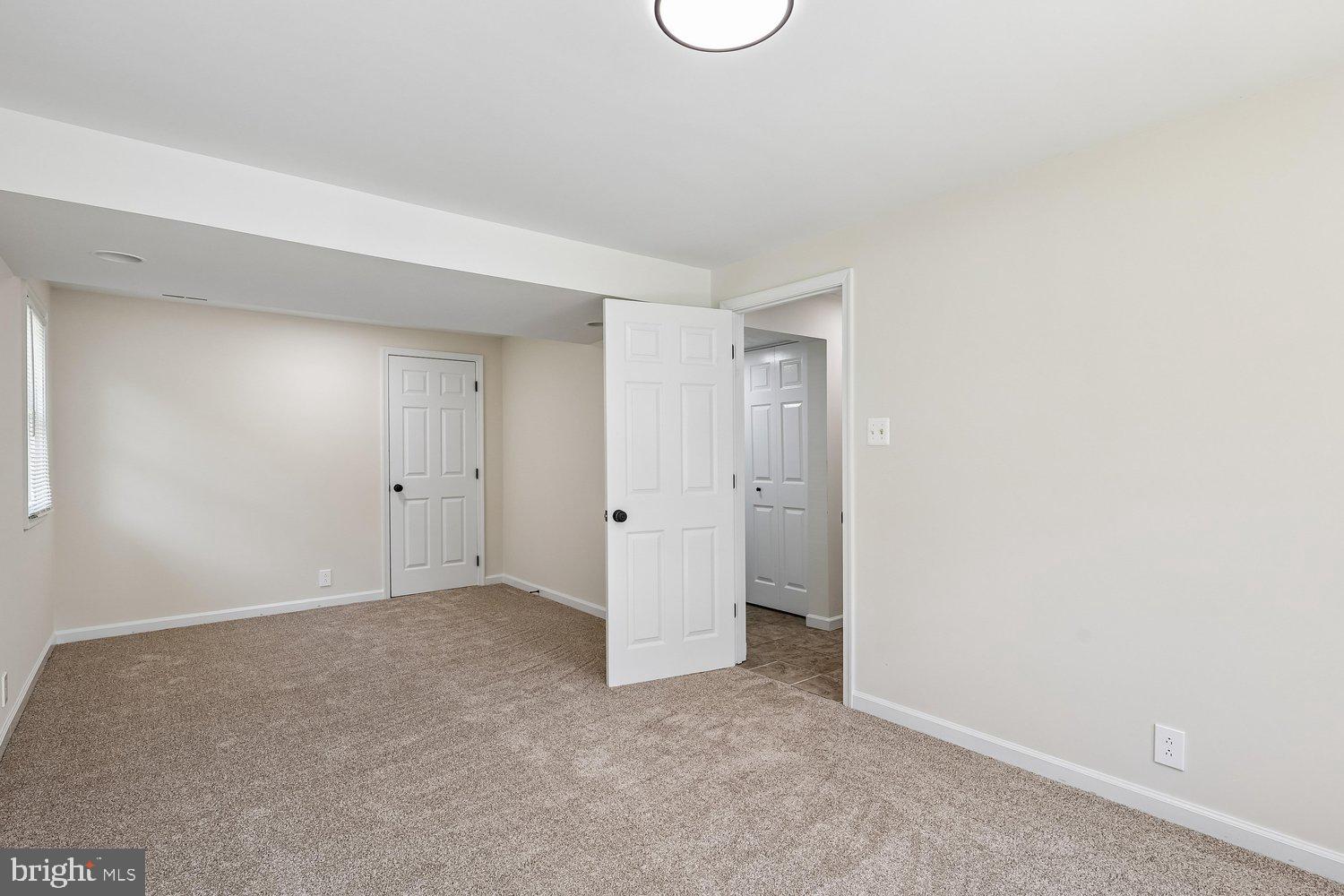 FOUR SEASONS ESTATES - Residential