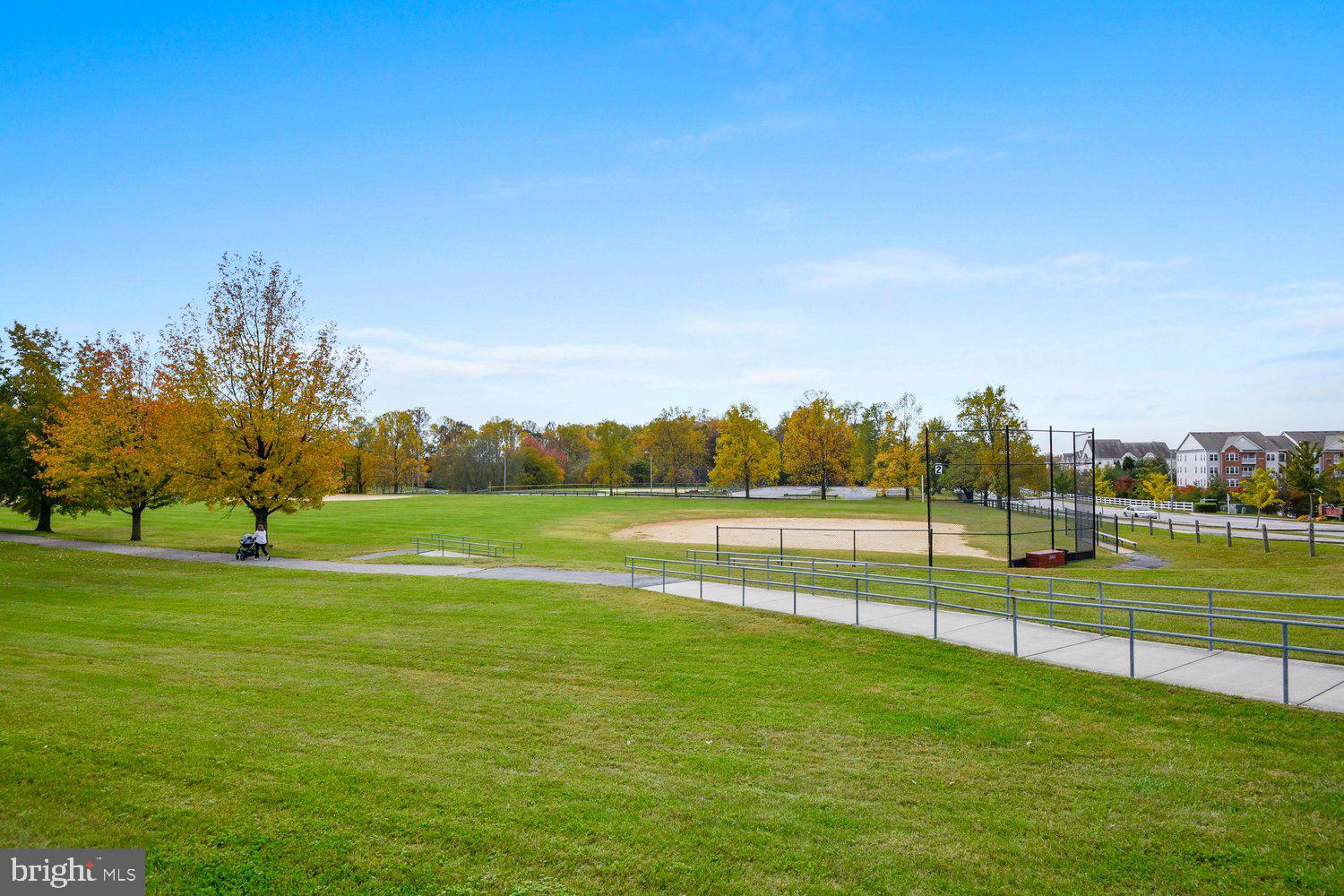 FOUR SEASONS ESTATES - Residential