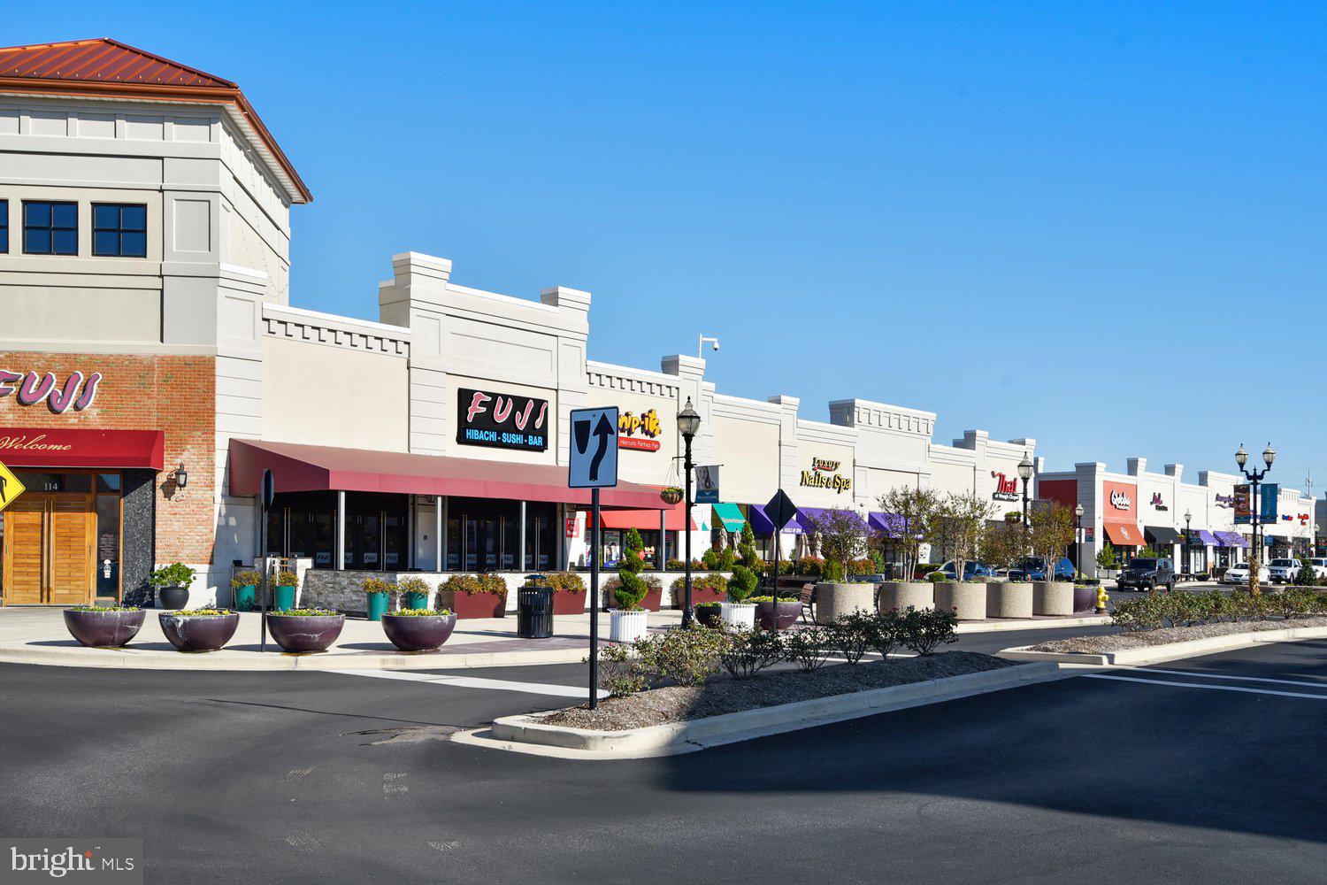 FOUR SEASONS ESTATES - Residential