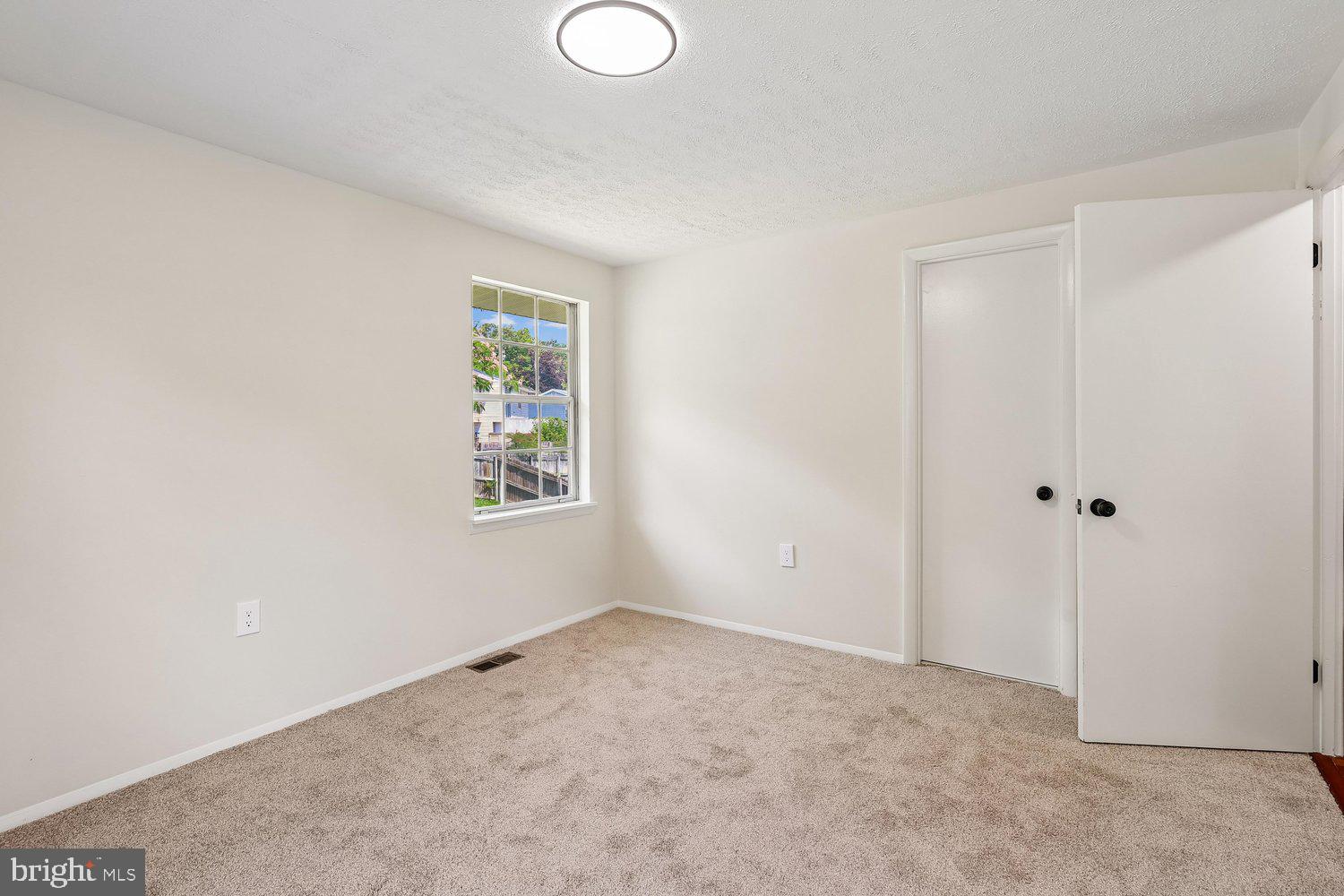 FOUR SEASONS ESTATES - Residential