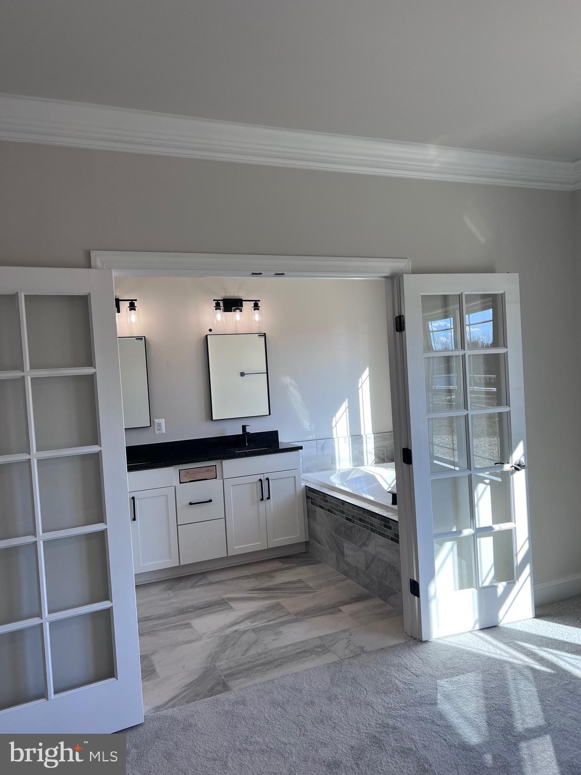 PARADISE ESTATES - Residential