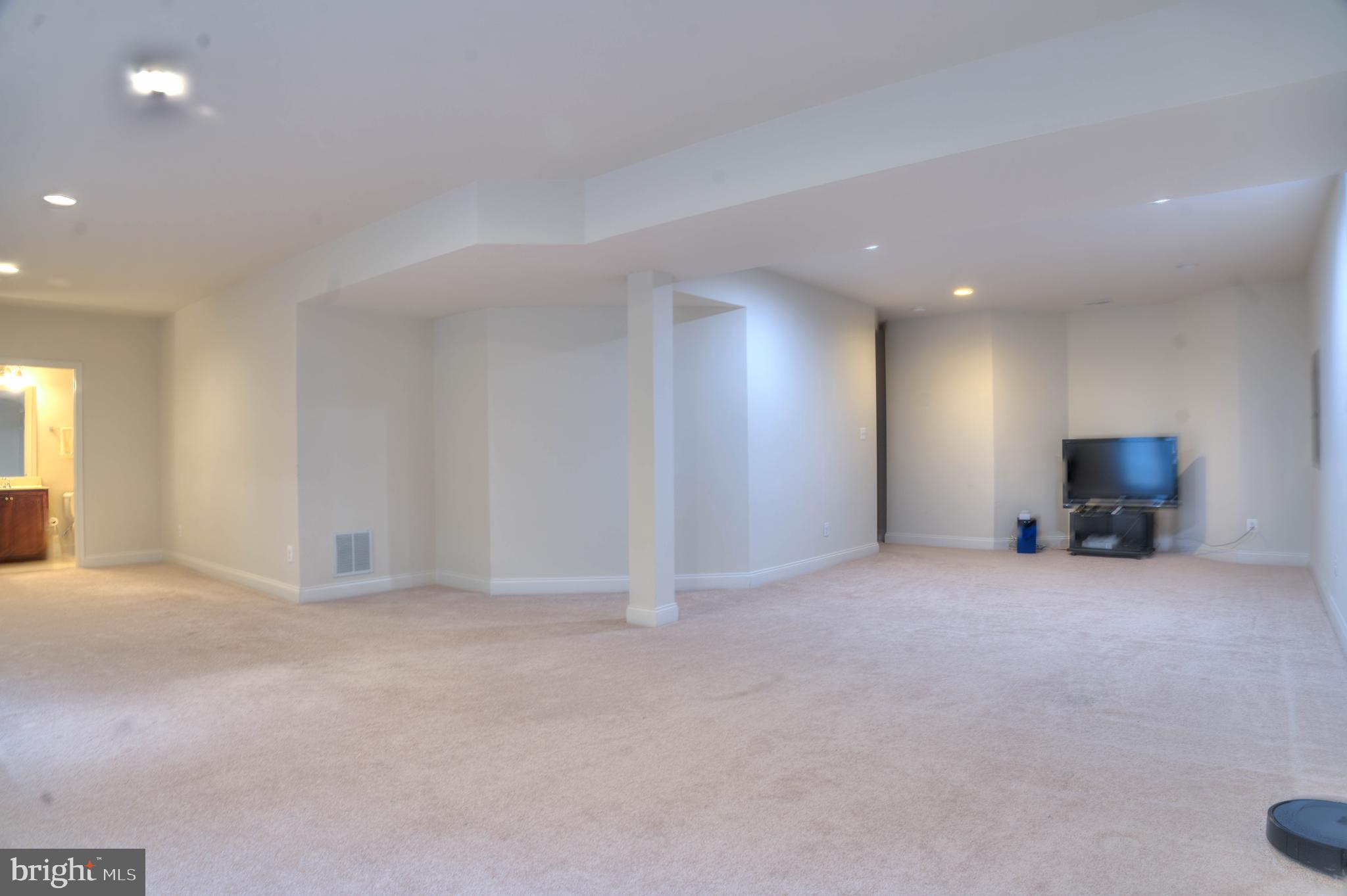 THE ESTATES AT CEDARDAY - Residential